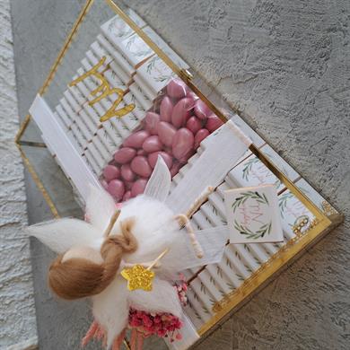 Perili Çiçek Süslemeli Cam Kutu