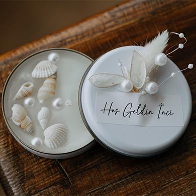 Deniz Kabukları ve İnci Süslemeli Hediyelik Mum