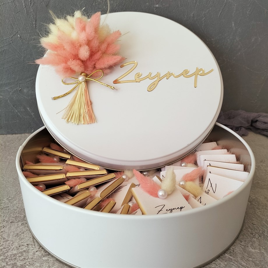 Kız Bebek Çikolatası