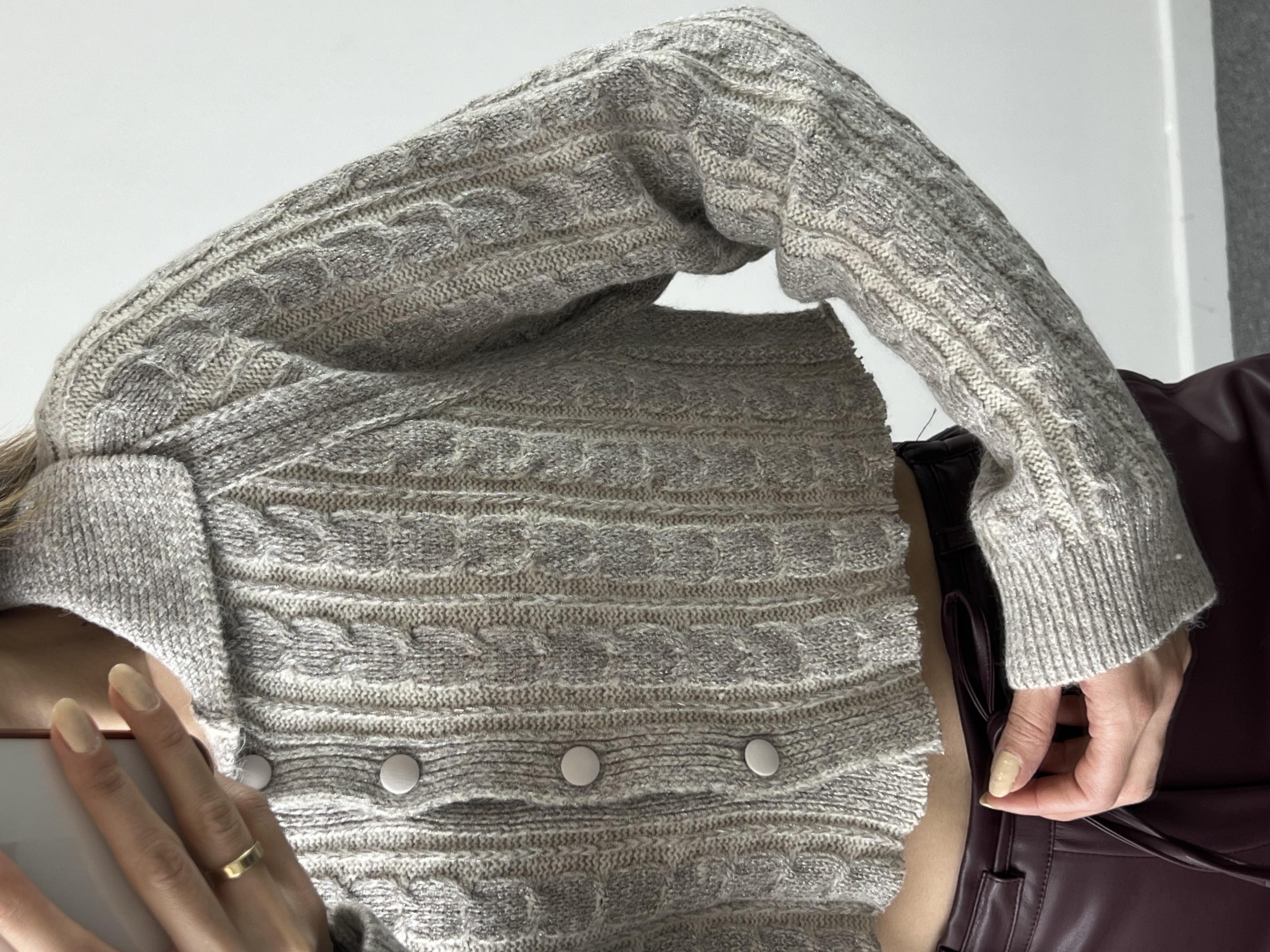  Dilvin Polo Yaka Düğmeli Simli Crop Hırka