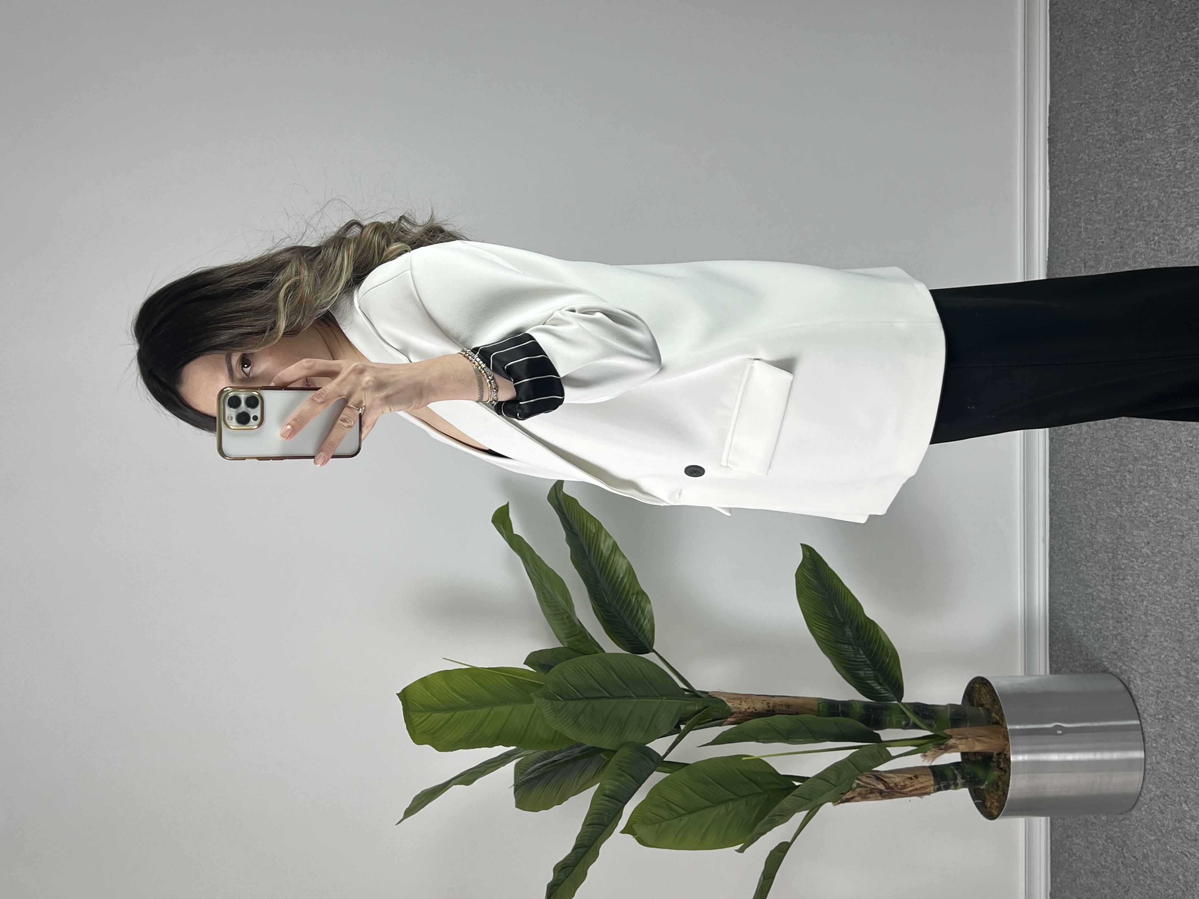 Astarı Çizgili Beyaz Owersize Blazer Ceket