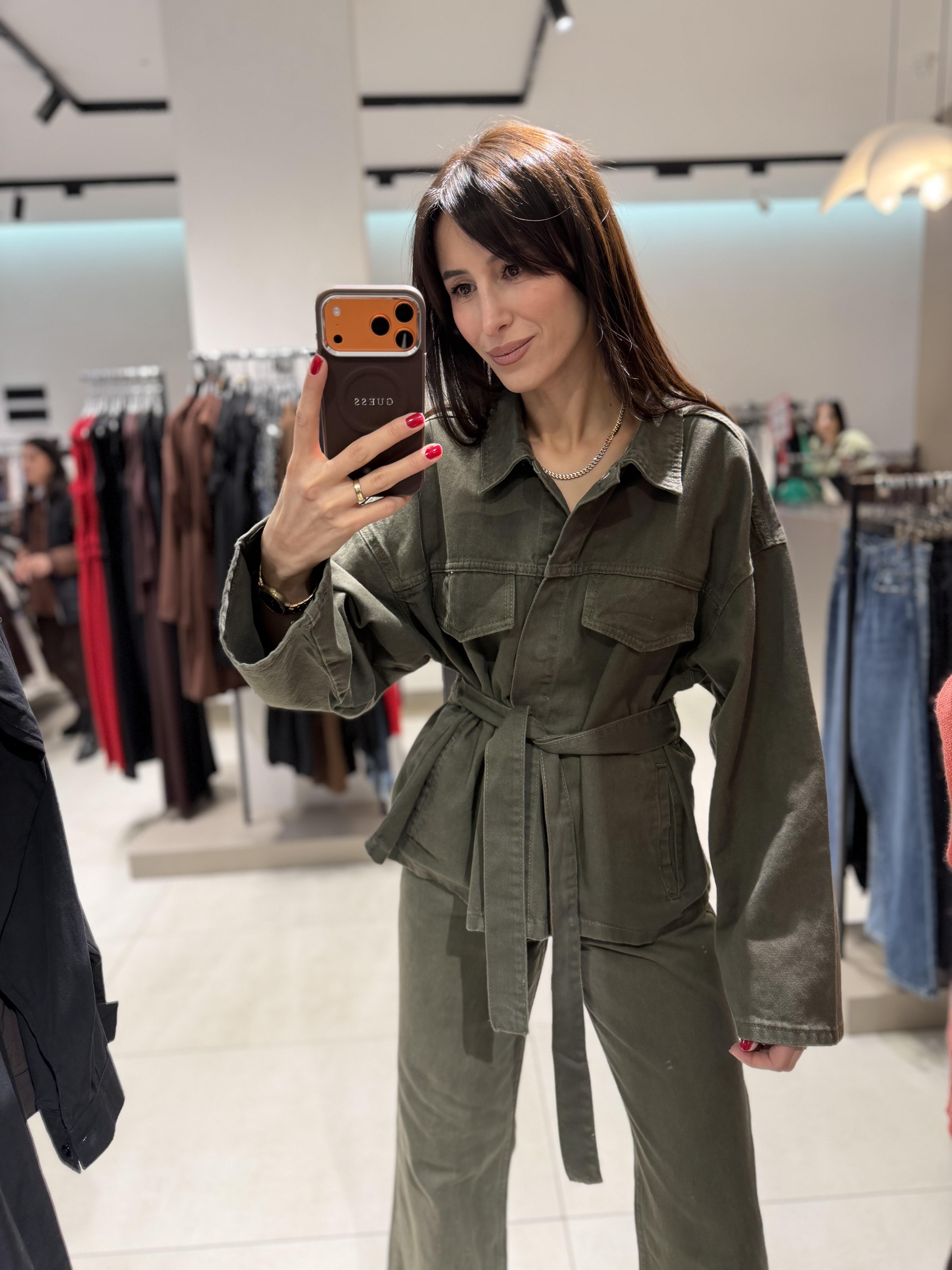BELİ KUŞAKLI JEAN TAKIM HAKİ