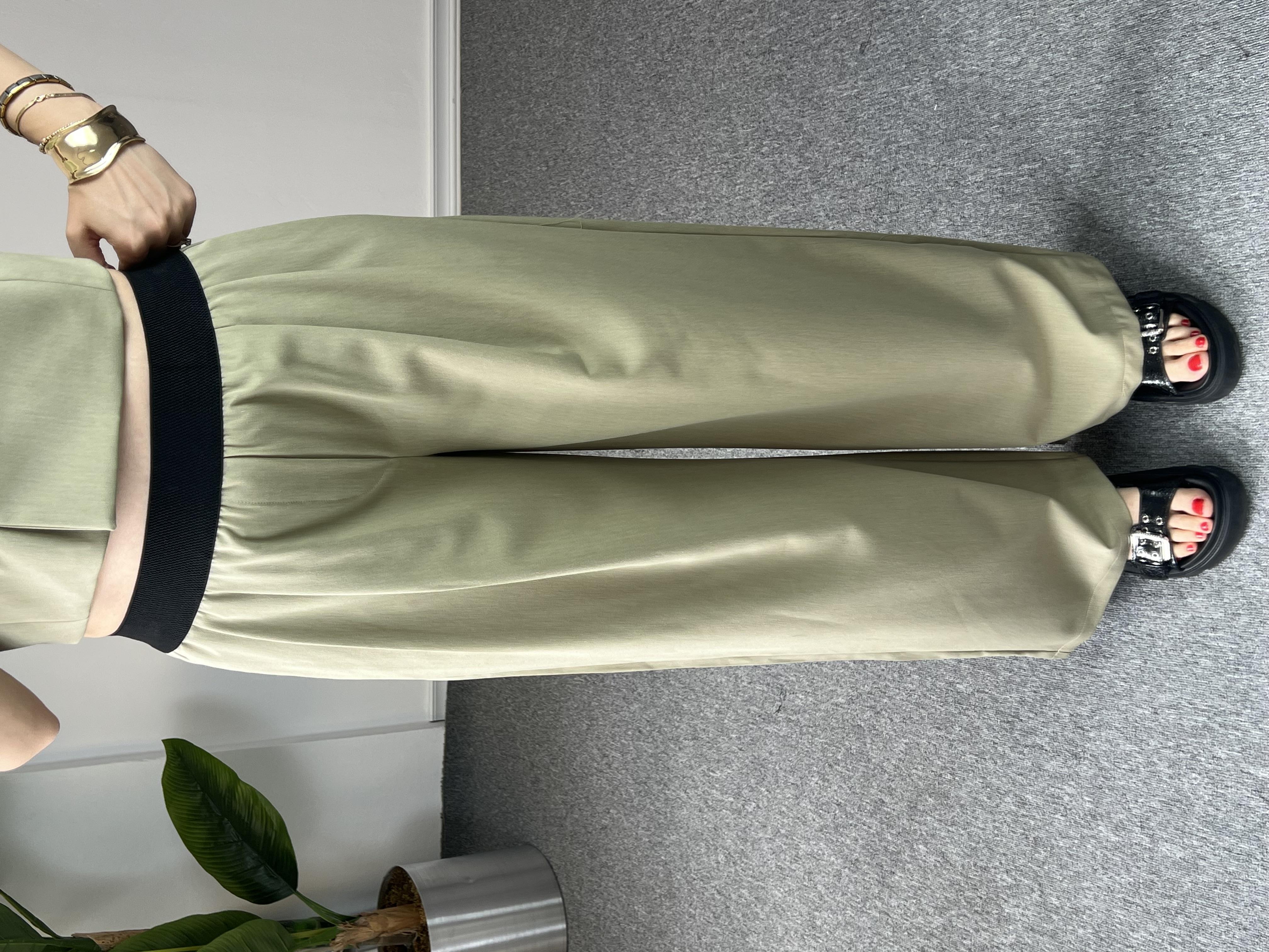 Beli Lastikli Haki Yelekli Takım 