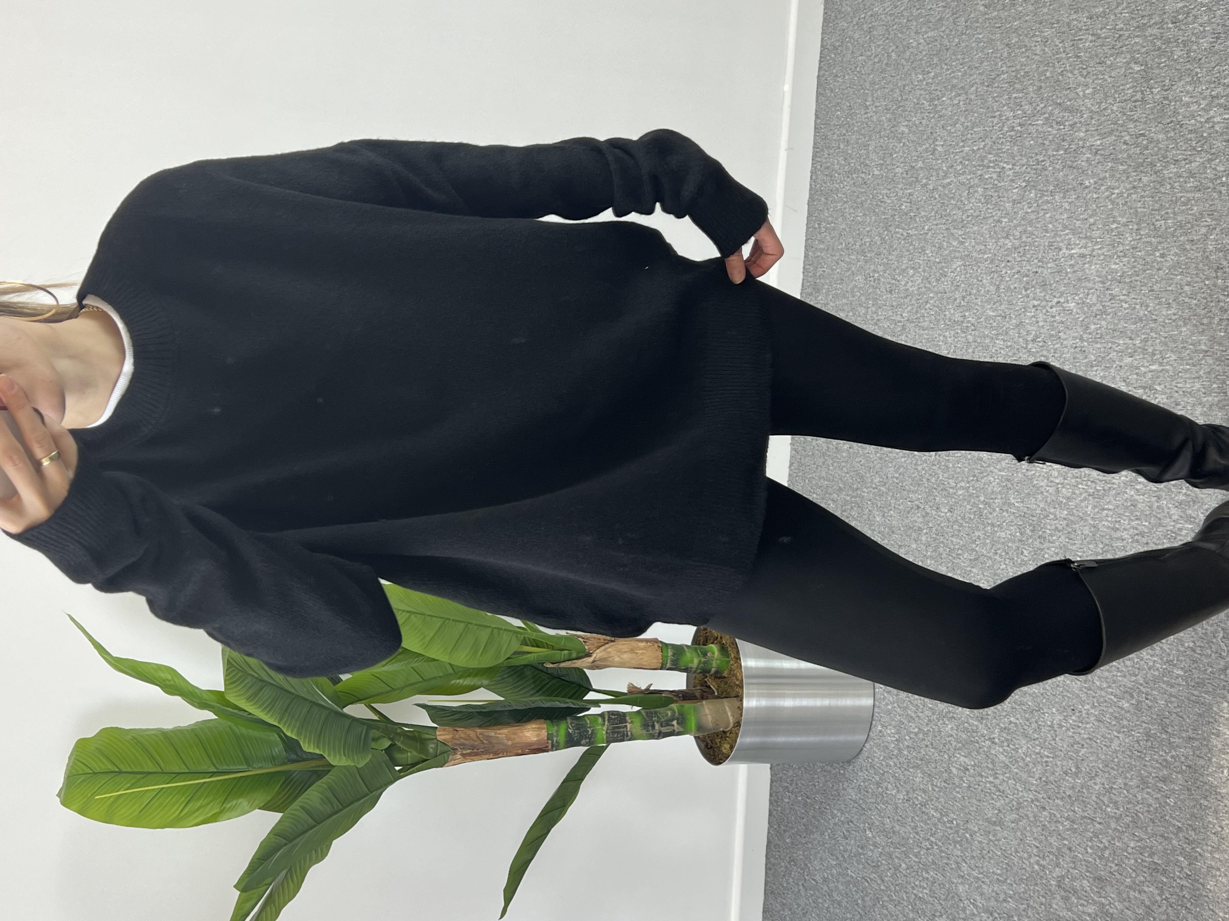 Bisiklet Yaka Siyah Kazak