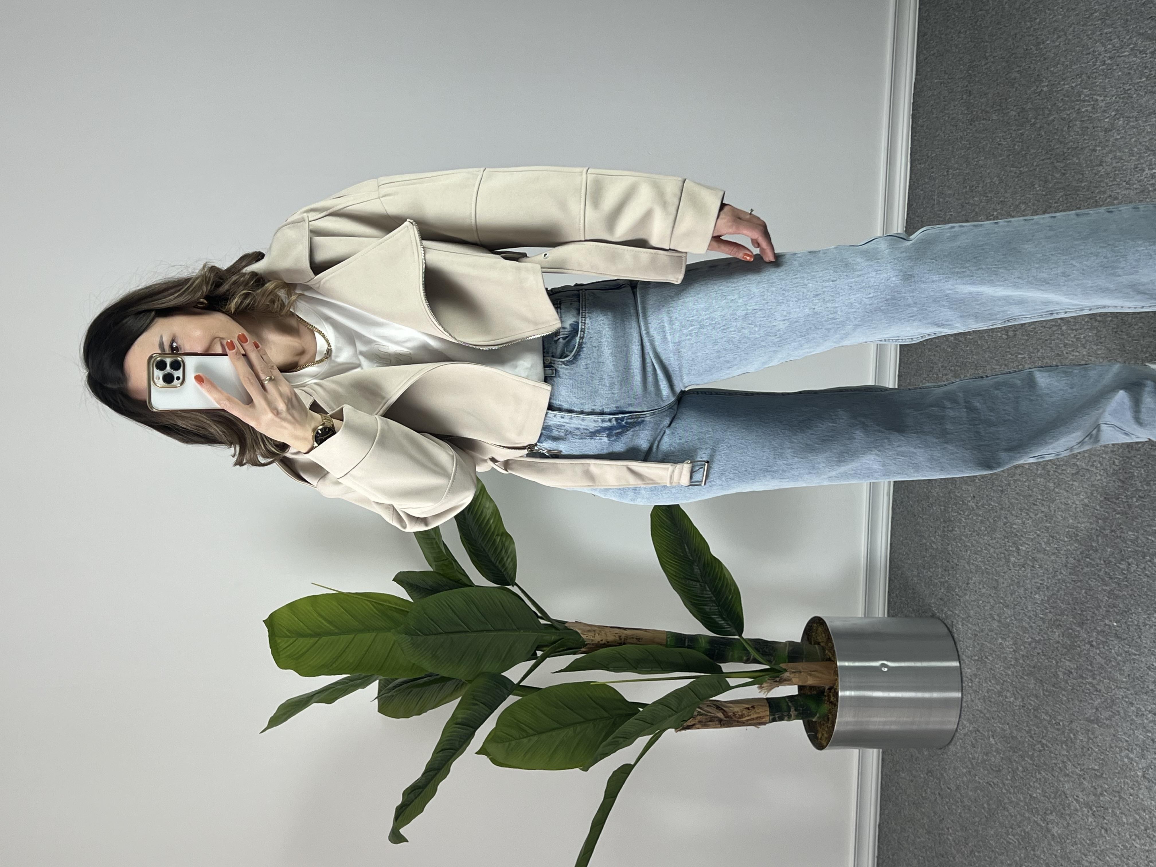 Çapraz Fermuarlı Krem Bomber Ceket