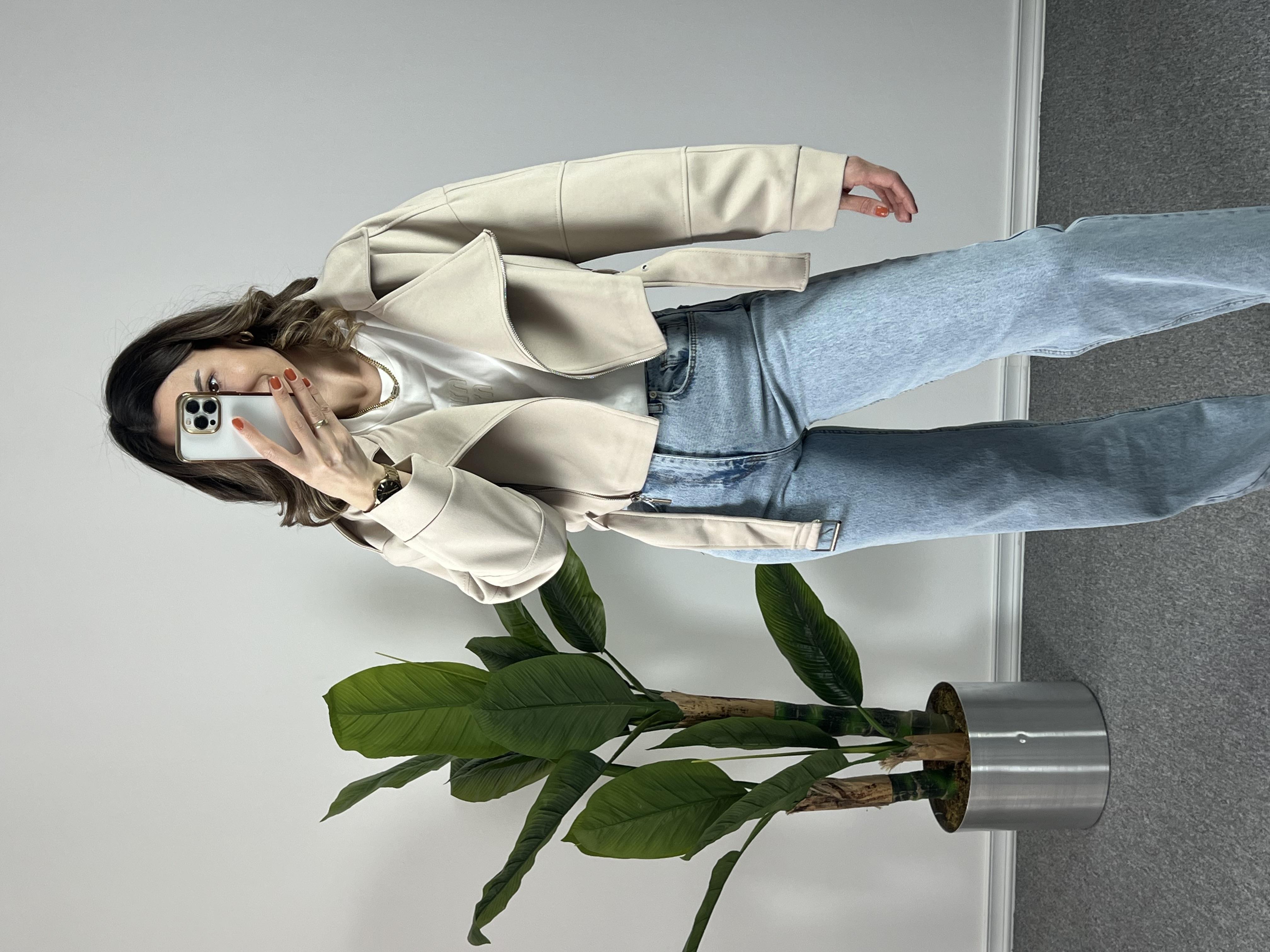 Çapraz Fermuarlı Krem Bomber Ceket