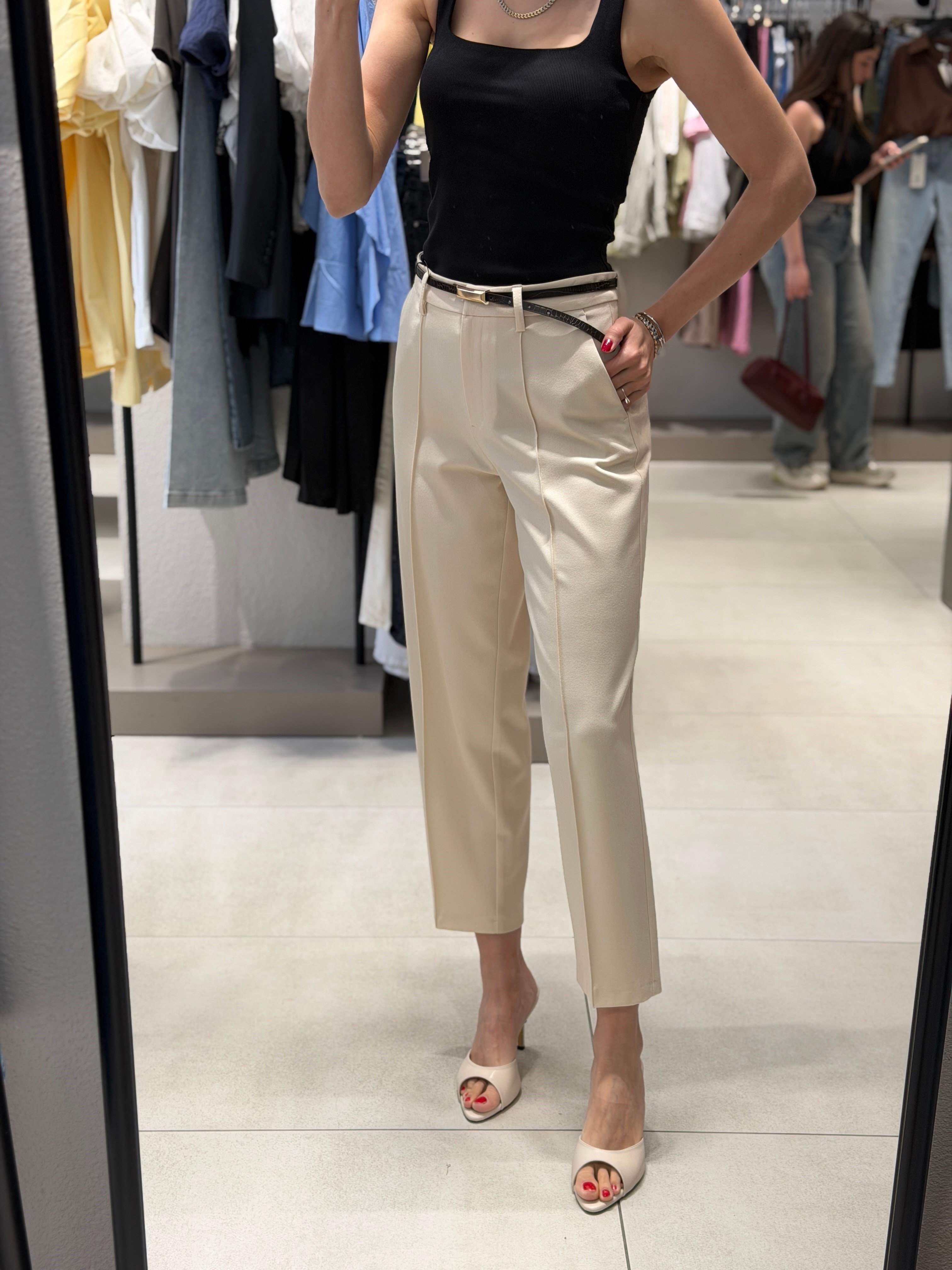 DİLVİN Kemerli Havuç Pantolon KREM