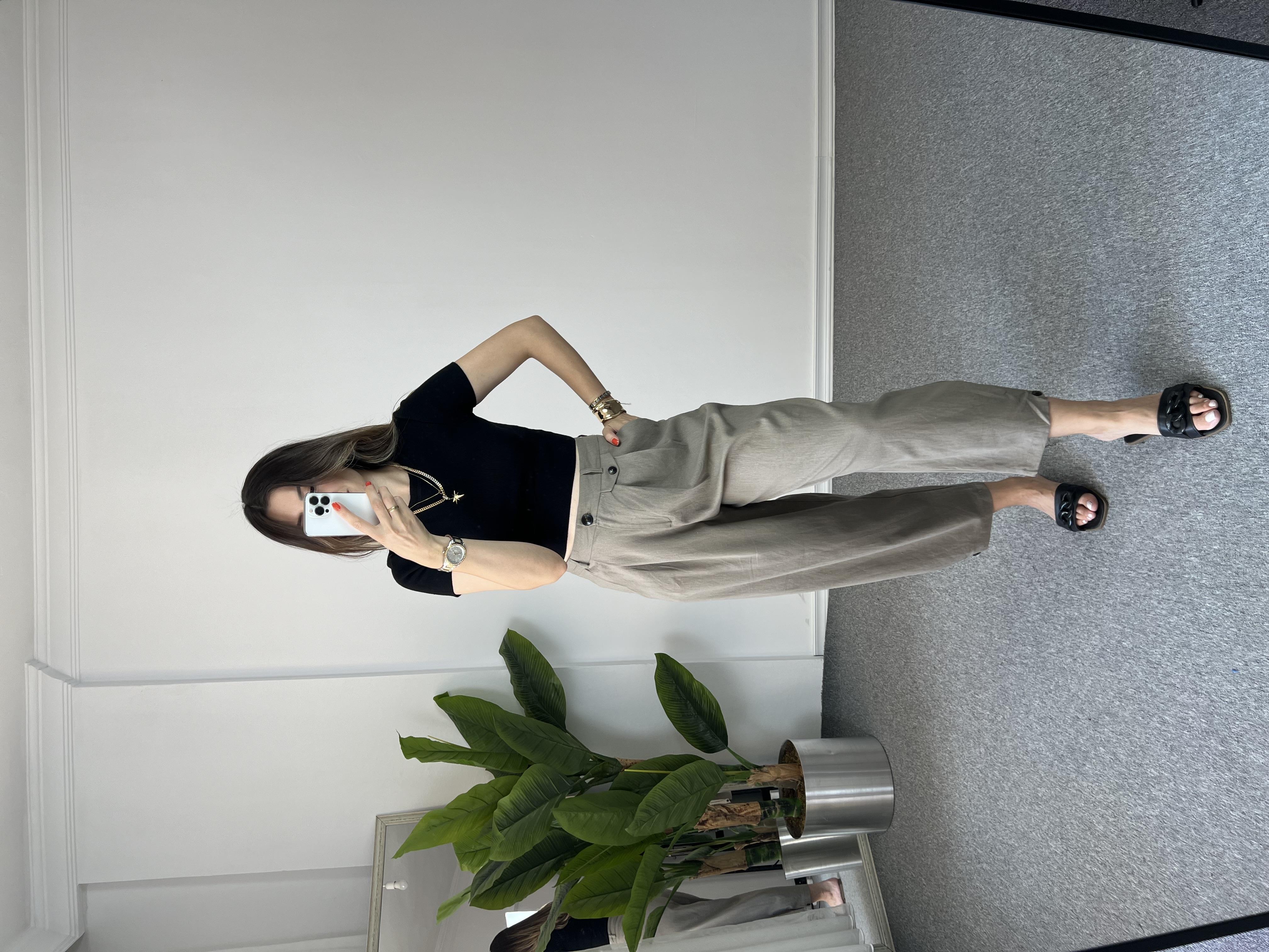 Dilvin Kısa Kollu Siyah Crop