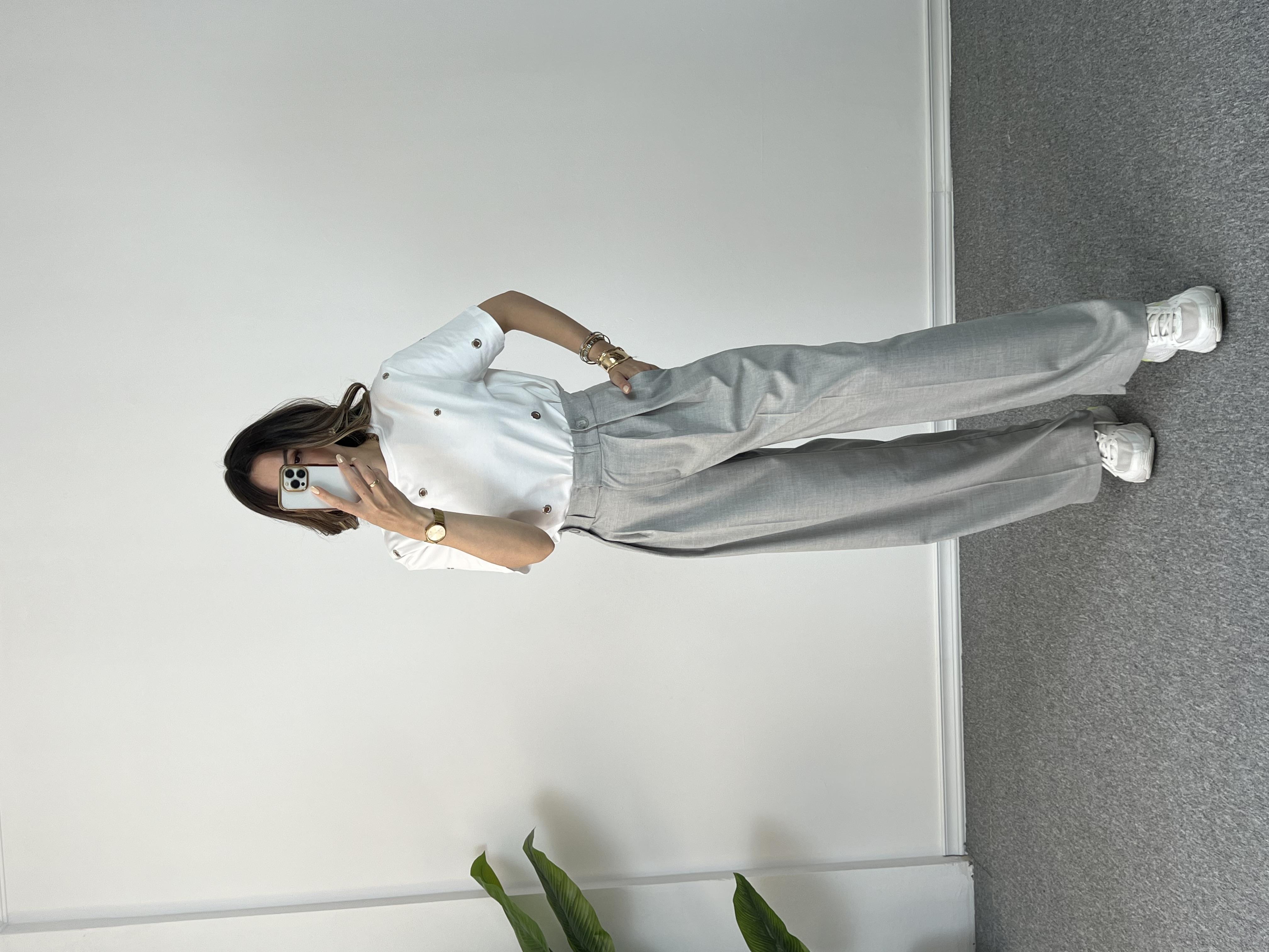 Dilvin Kuş Gözü Delikli Tshırt