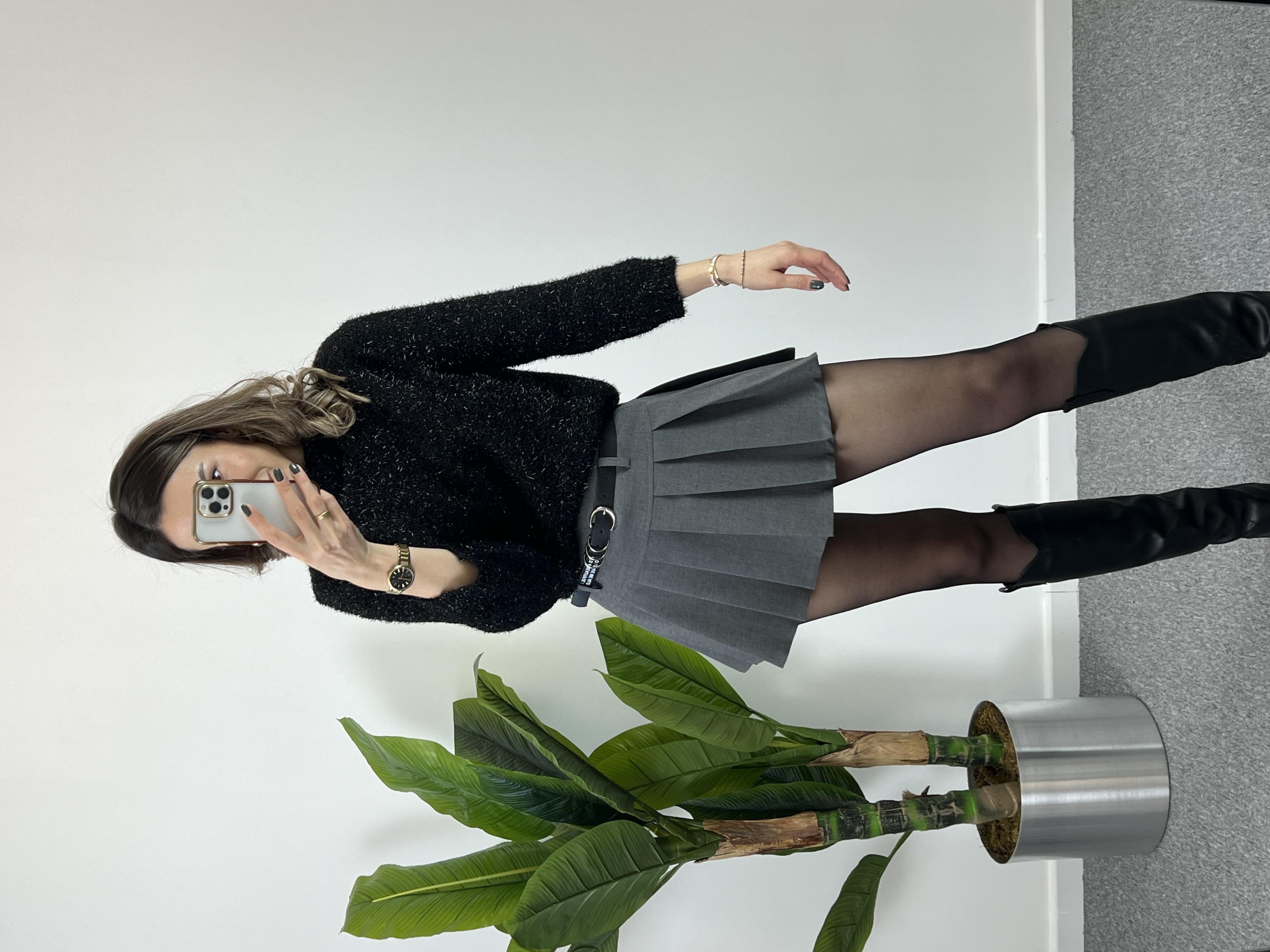 Dilvin Yumoş Siyah Simli Kazak