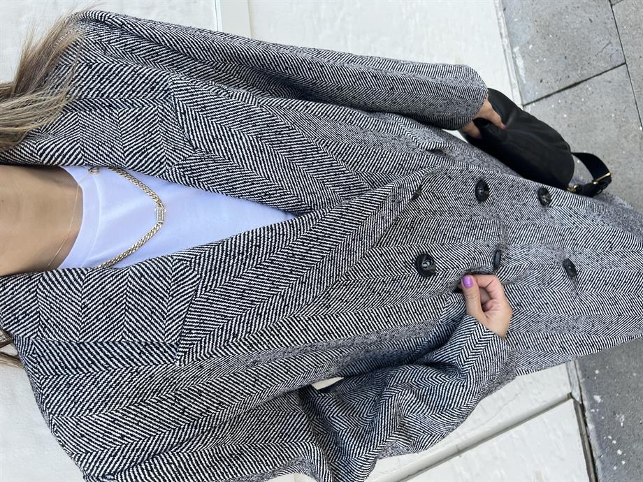 Düğmeli Balık Sırtı Kaşe 