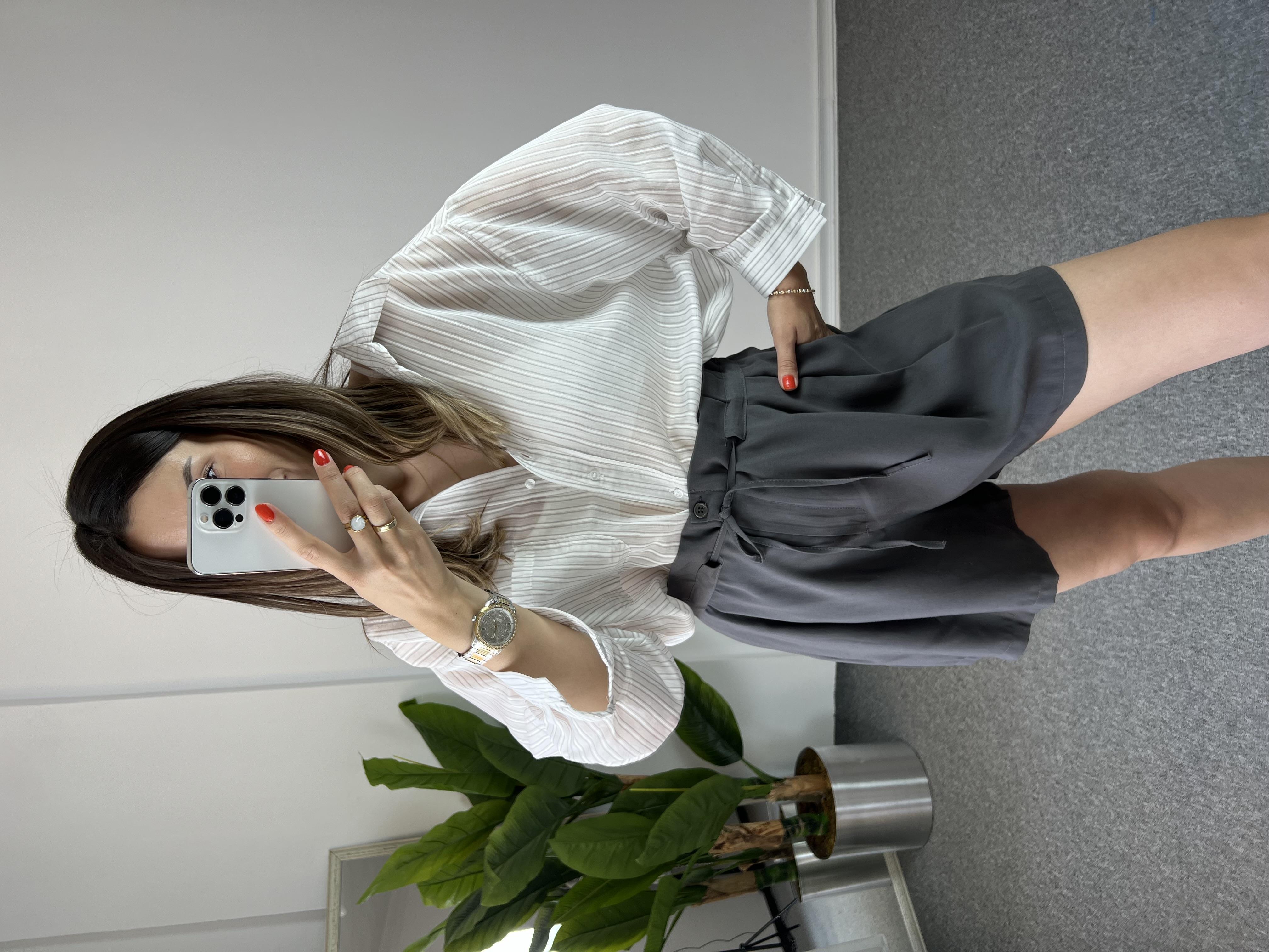 Düşük Omuz Gri Çizgili Gömlek 