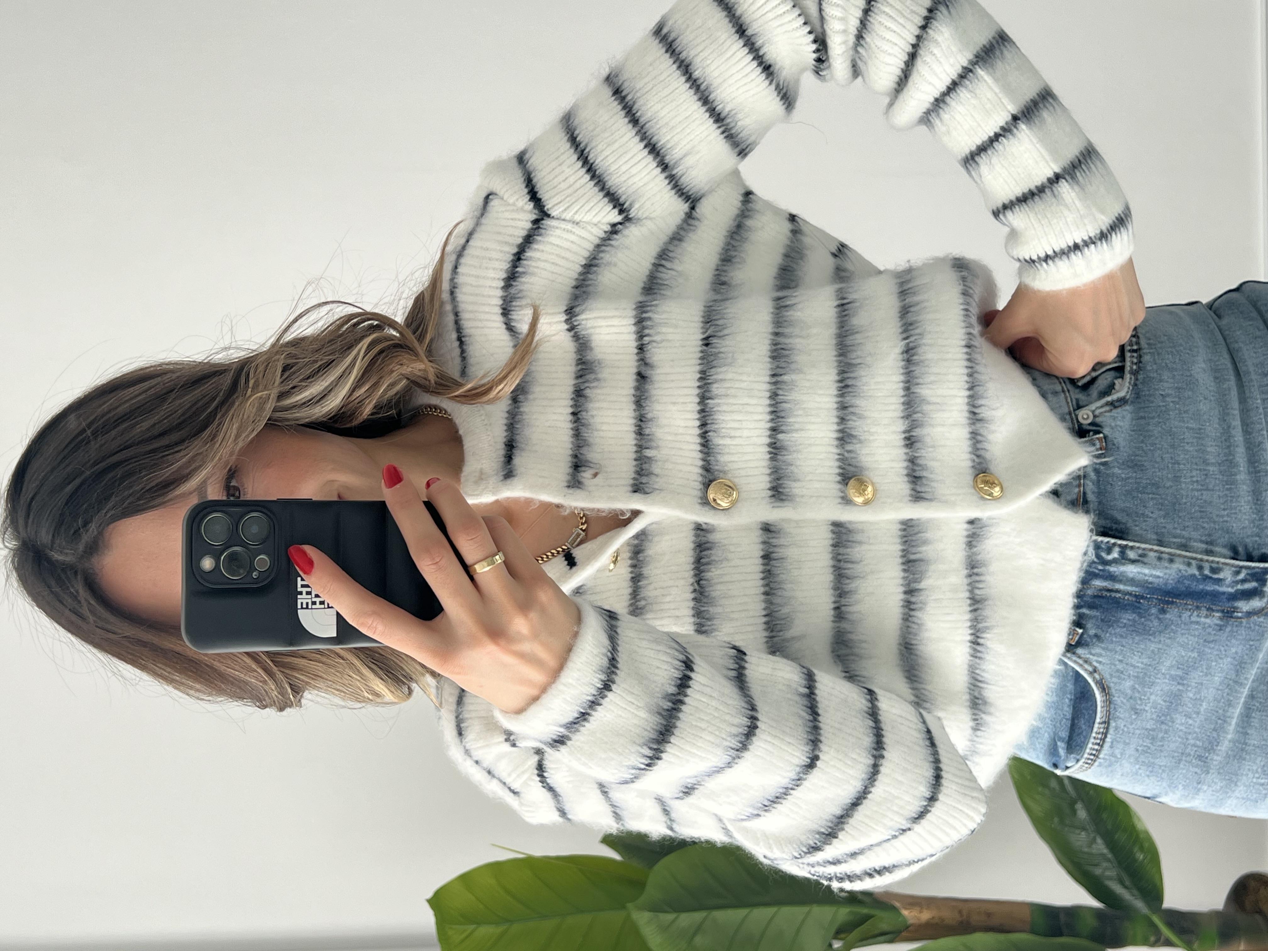 Gold Düğmeli Çizgili HIrka