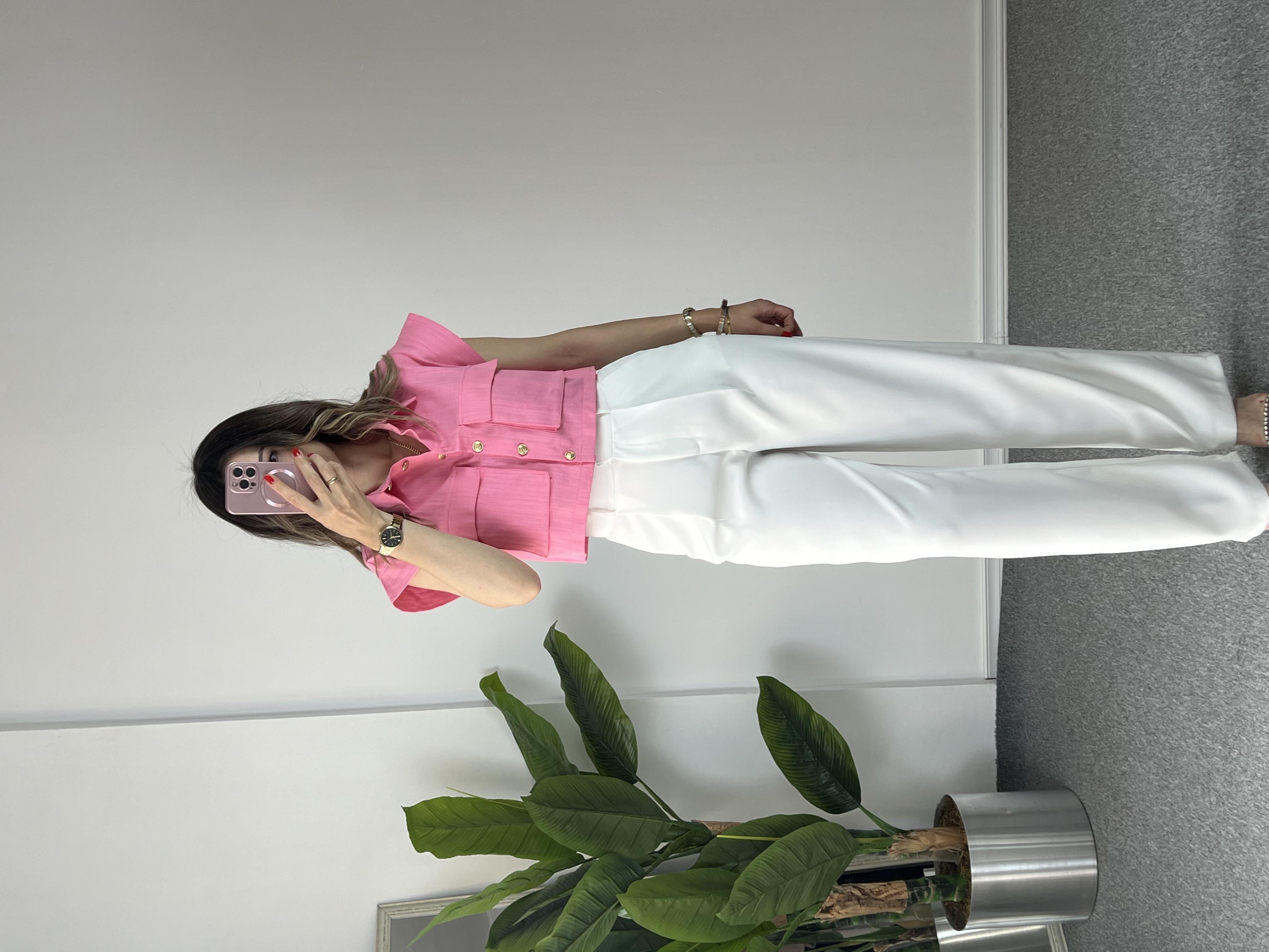 Gold Düğmeli Pembe Yelek