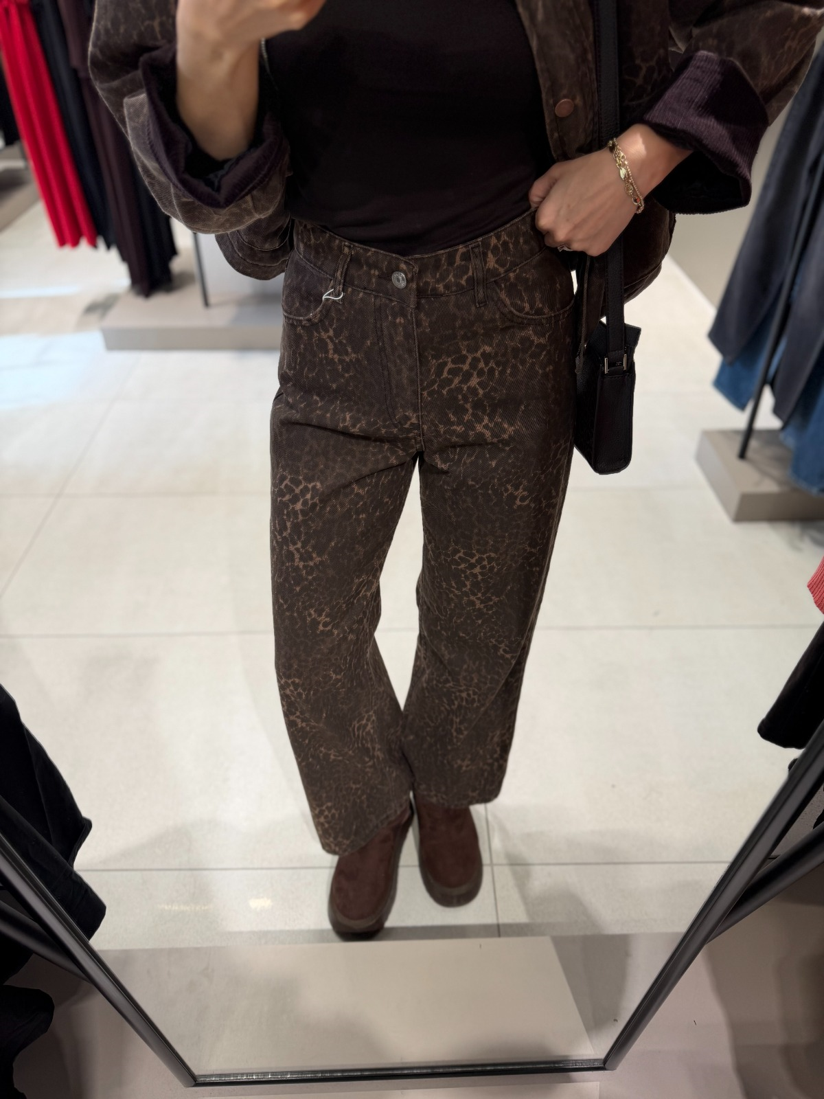 KADİFE YAKA LEOPAR JEAN TAKIM 