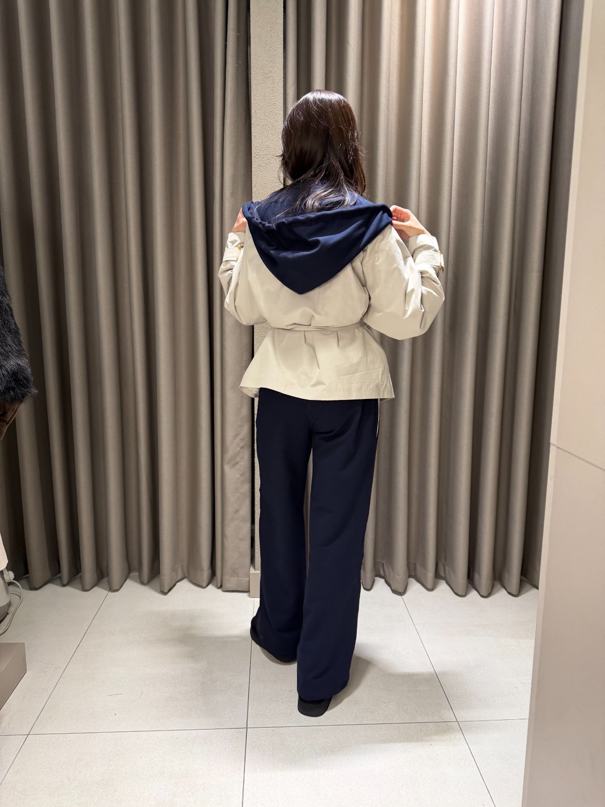 KAPİŞONLU EŞOFMAN TAKIMI LACİVERT