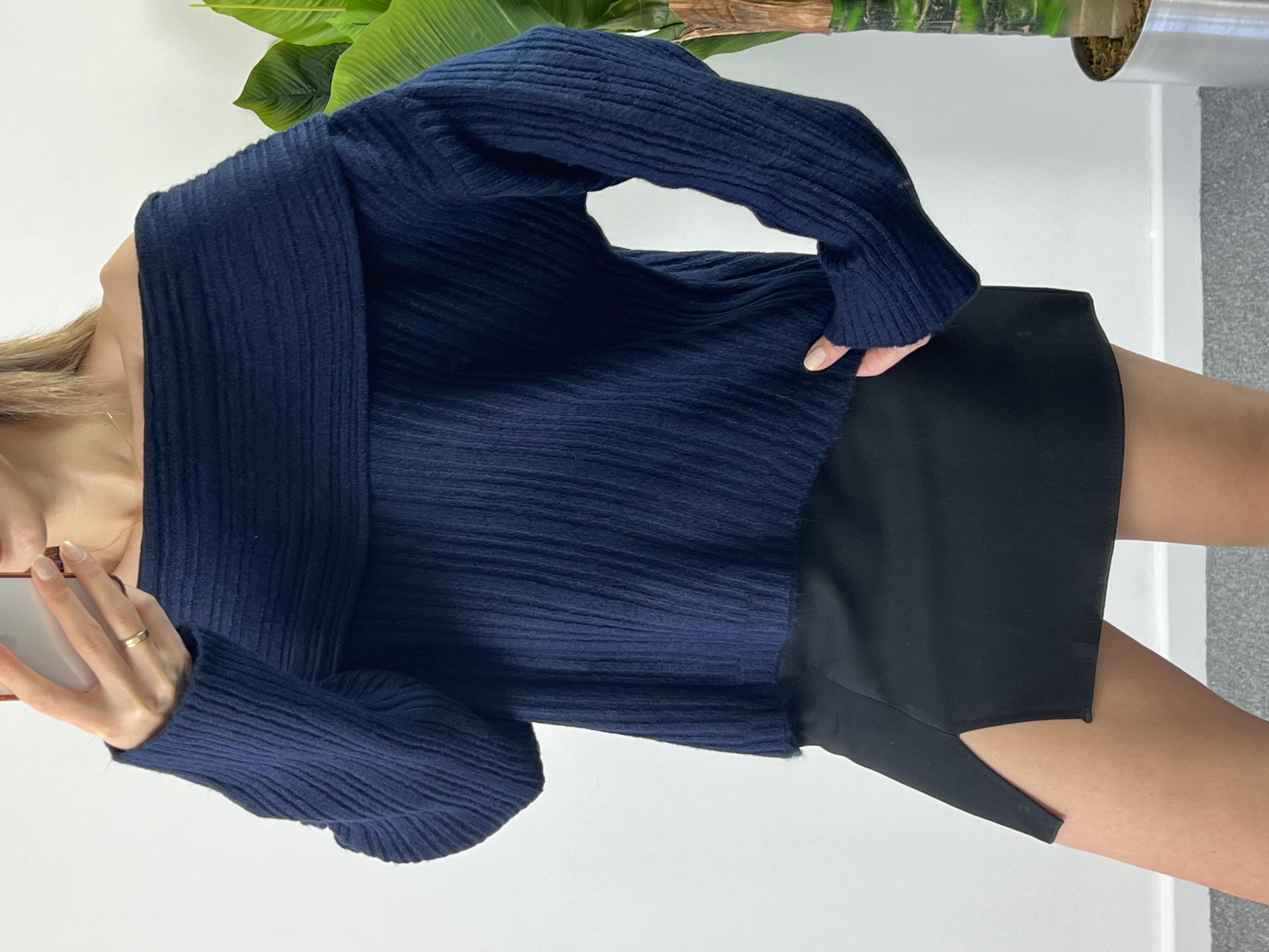 Madonna Yaka Lacivert Kazak