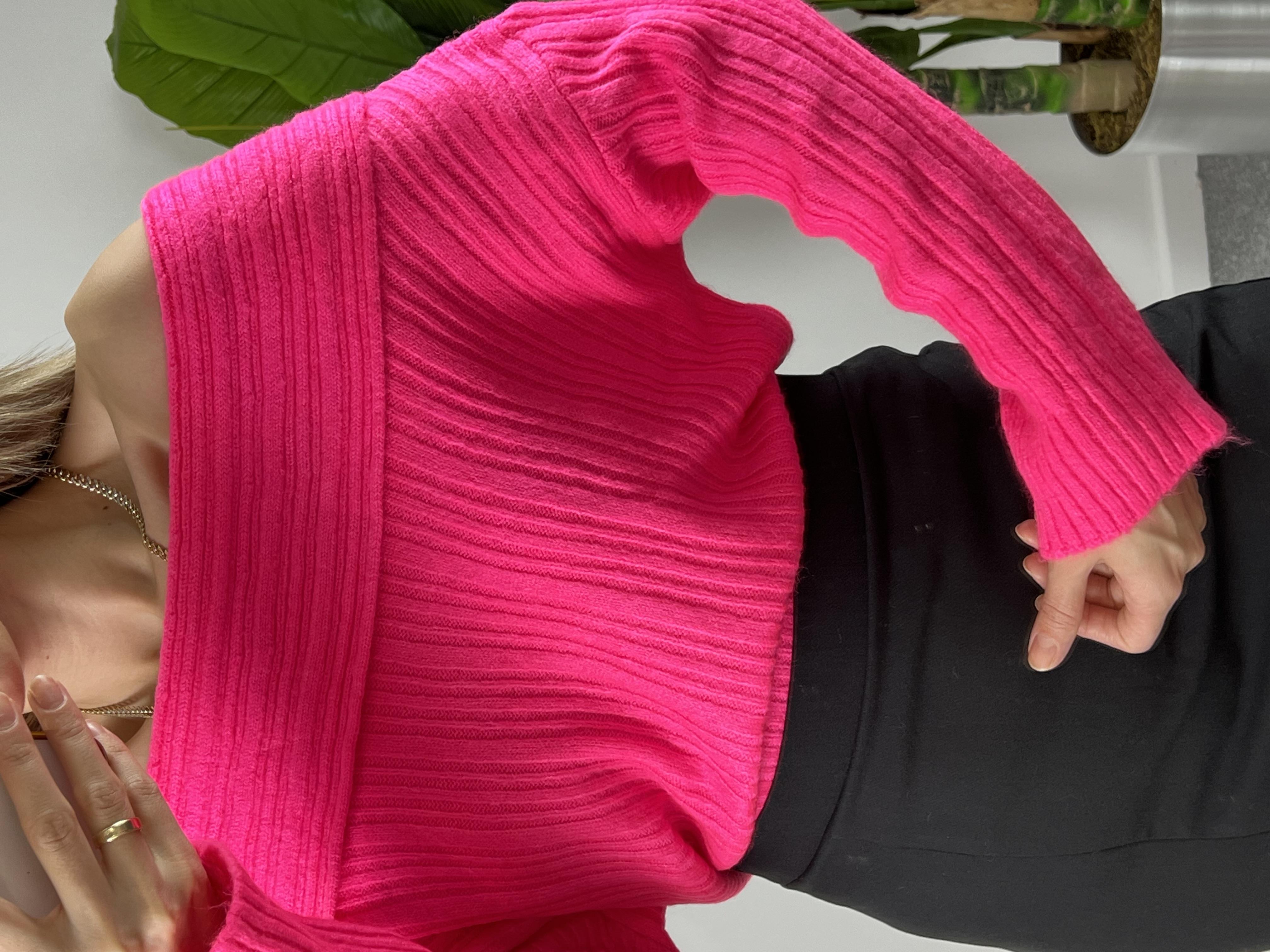 Madonna Yaka Pembe Kazak