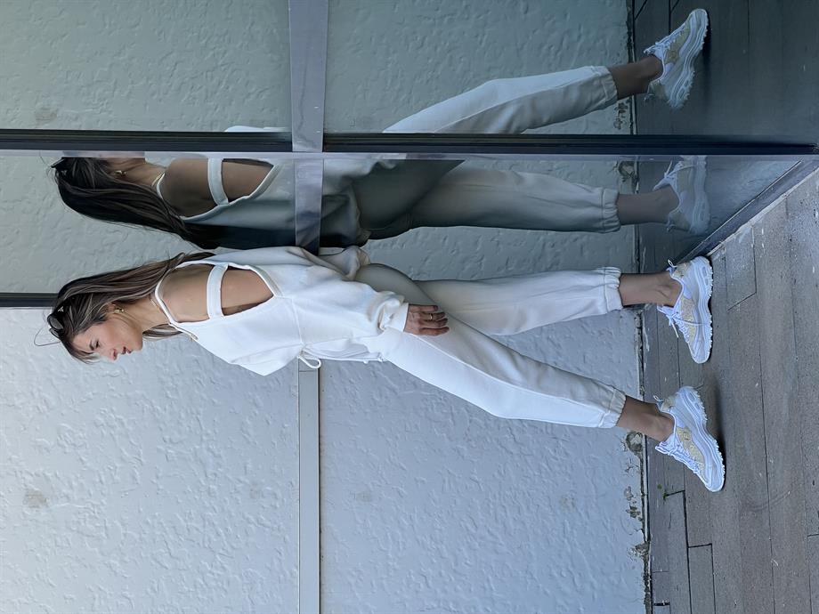 Omuz Detaylı Eşofman Takımı