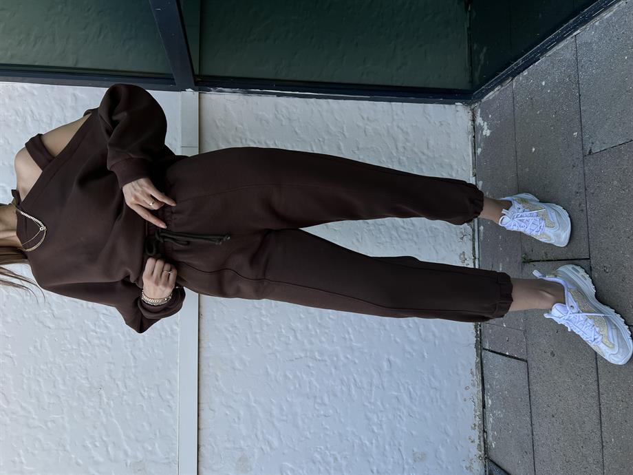 Omuz Detaylı Eşofman Takımı