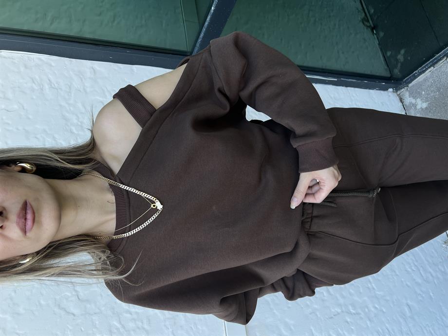 Omuz Detaylı Eşofman Takımı