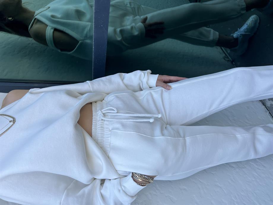 Omuz Detaylı Eşofman Takımı