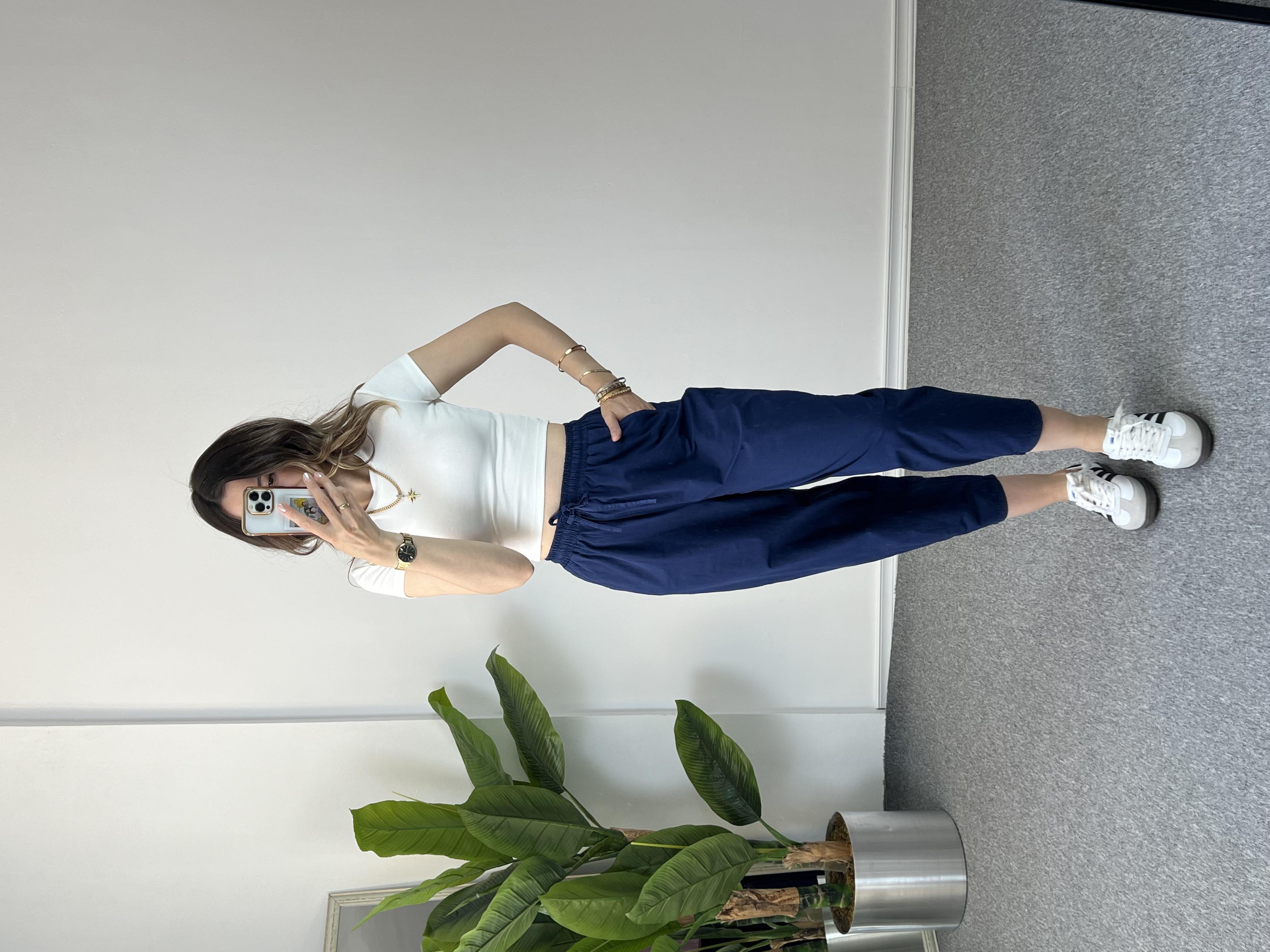 Orjinal Marka Beyaz Crop Tshırt