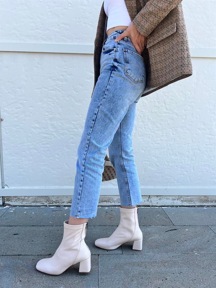 Orjinal Marka Kesik Paça Yüksek Bel Jean