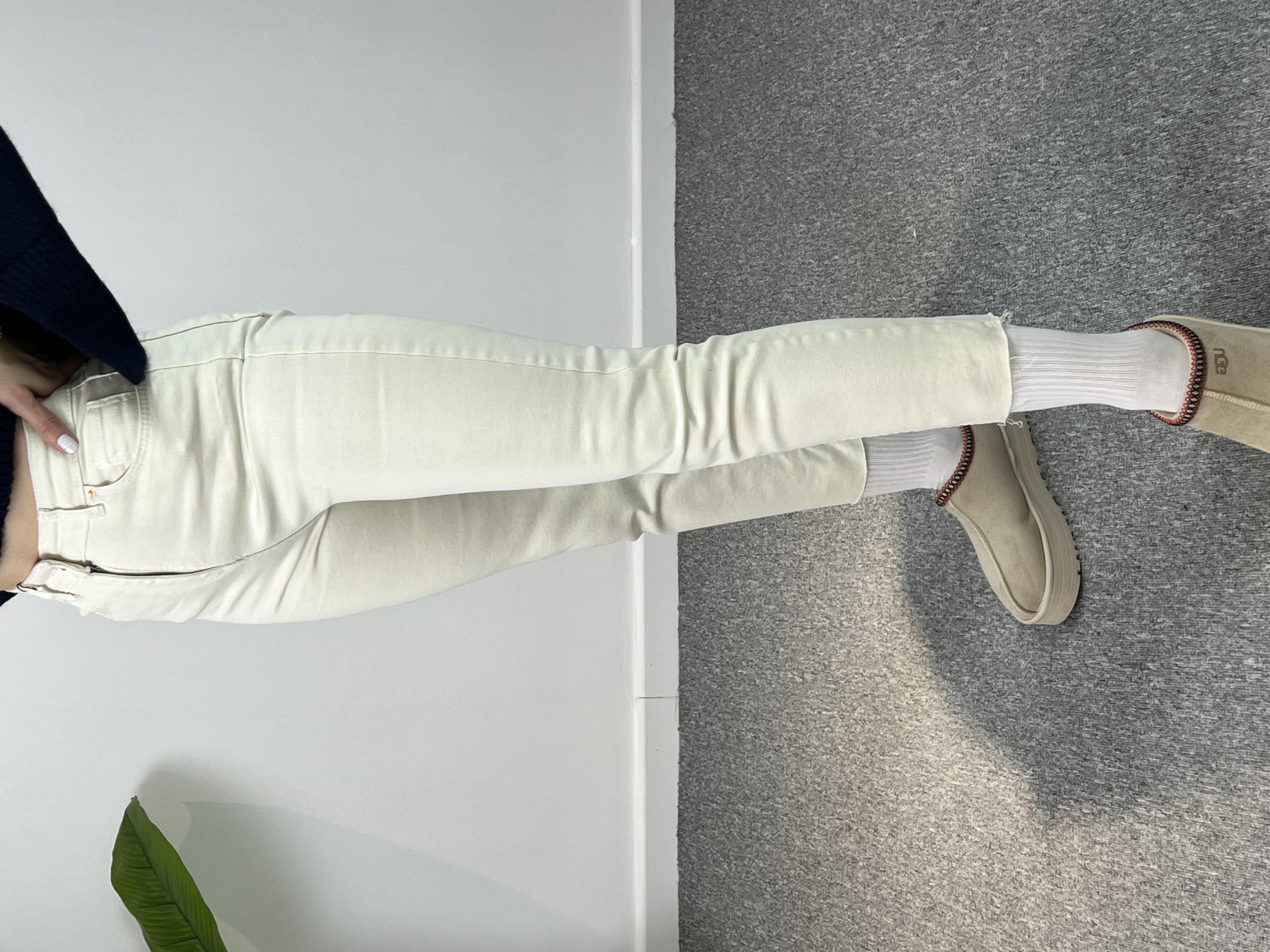 Orjinal Marka Krem Kesik Paça Momfit Jean