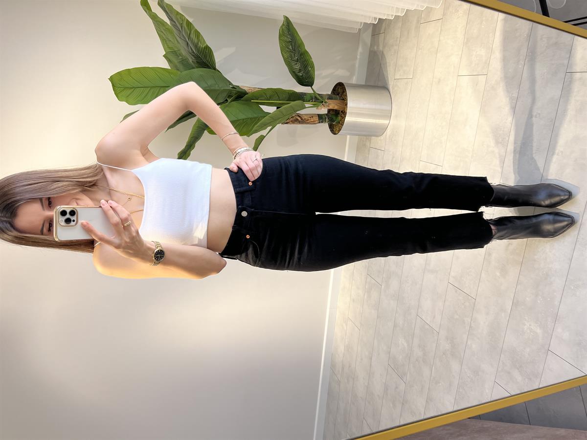 Orjinal Marka Siyah Kesik Paça Momfit Jean