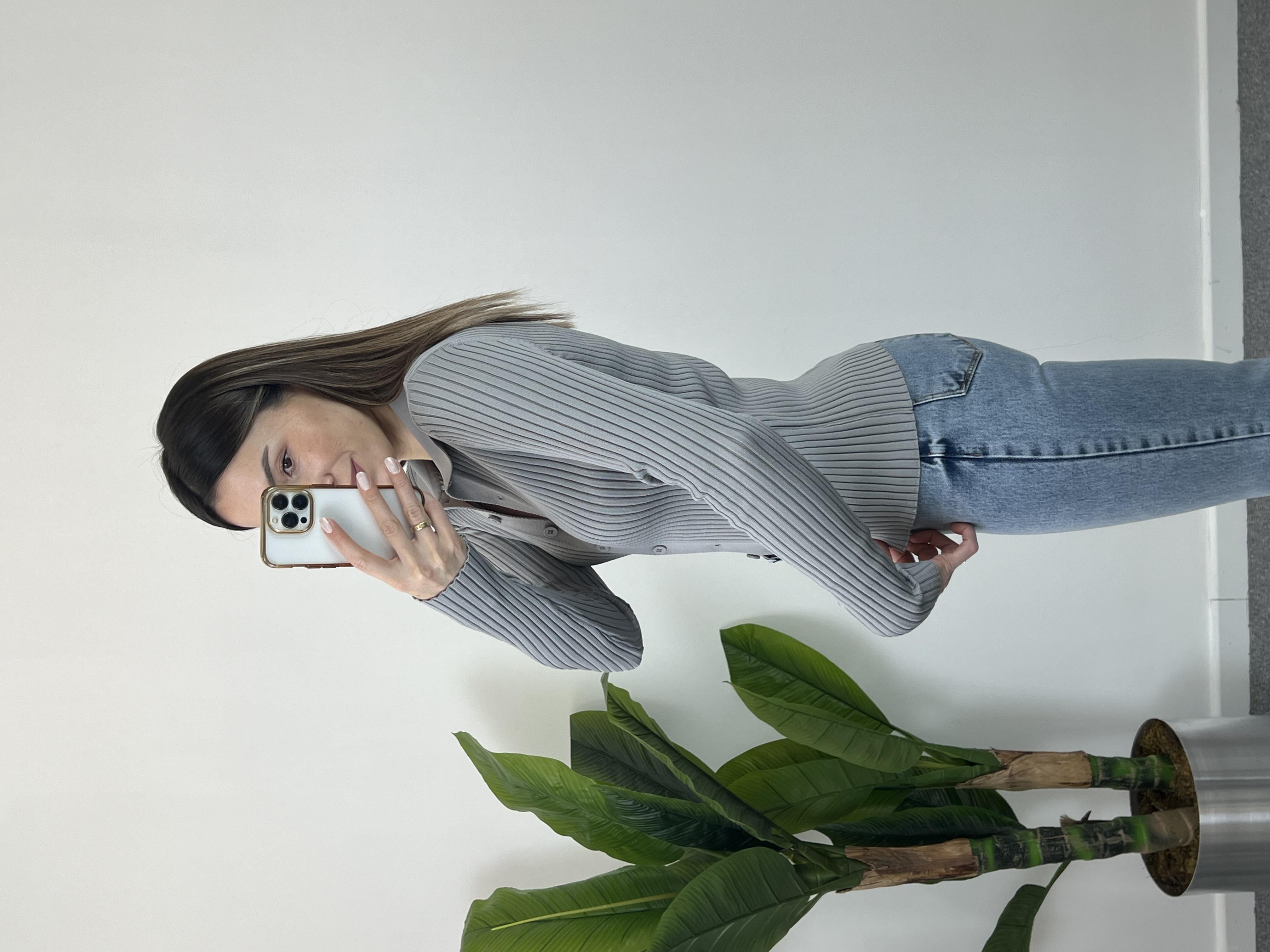 Polo Yaka Düğmeli Gri Hırka