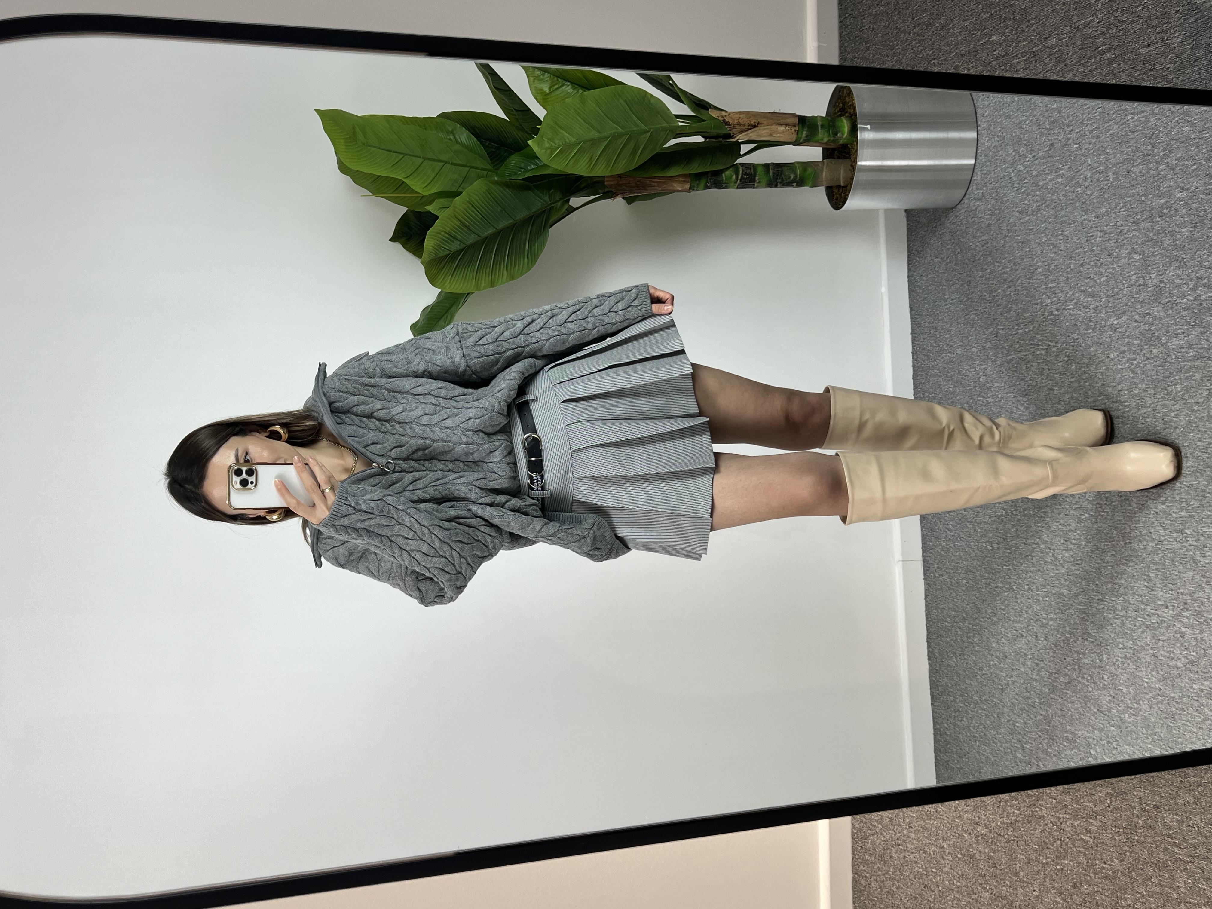 Saç Örgülü Fermuarlı Gri Kazak