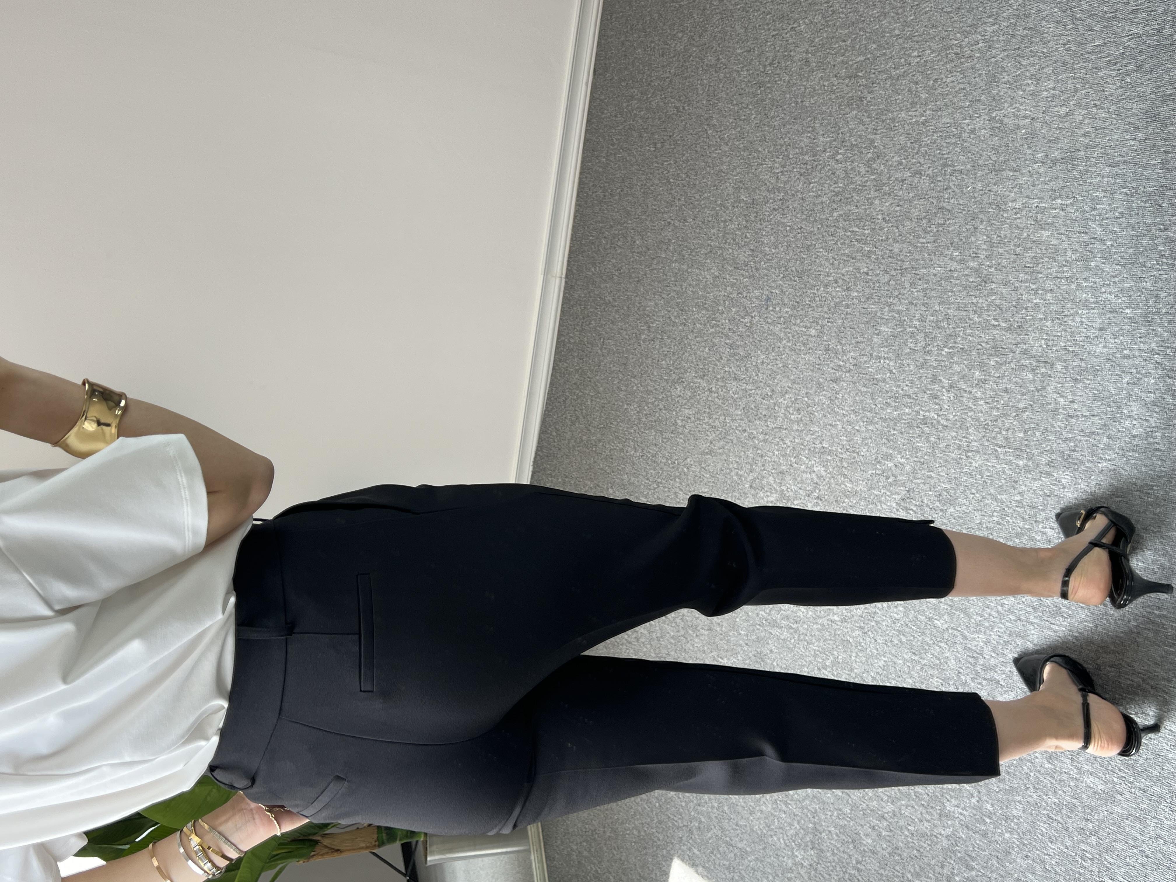 Siyah Dar Paça Kumaş Pantolon