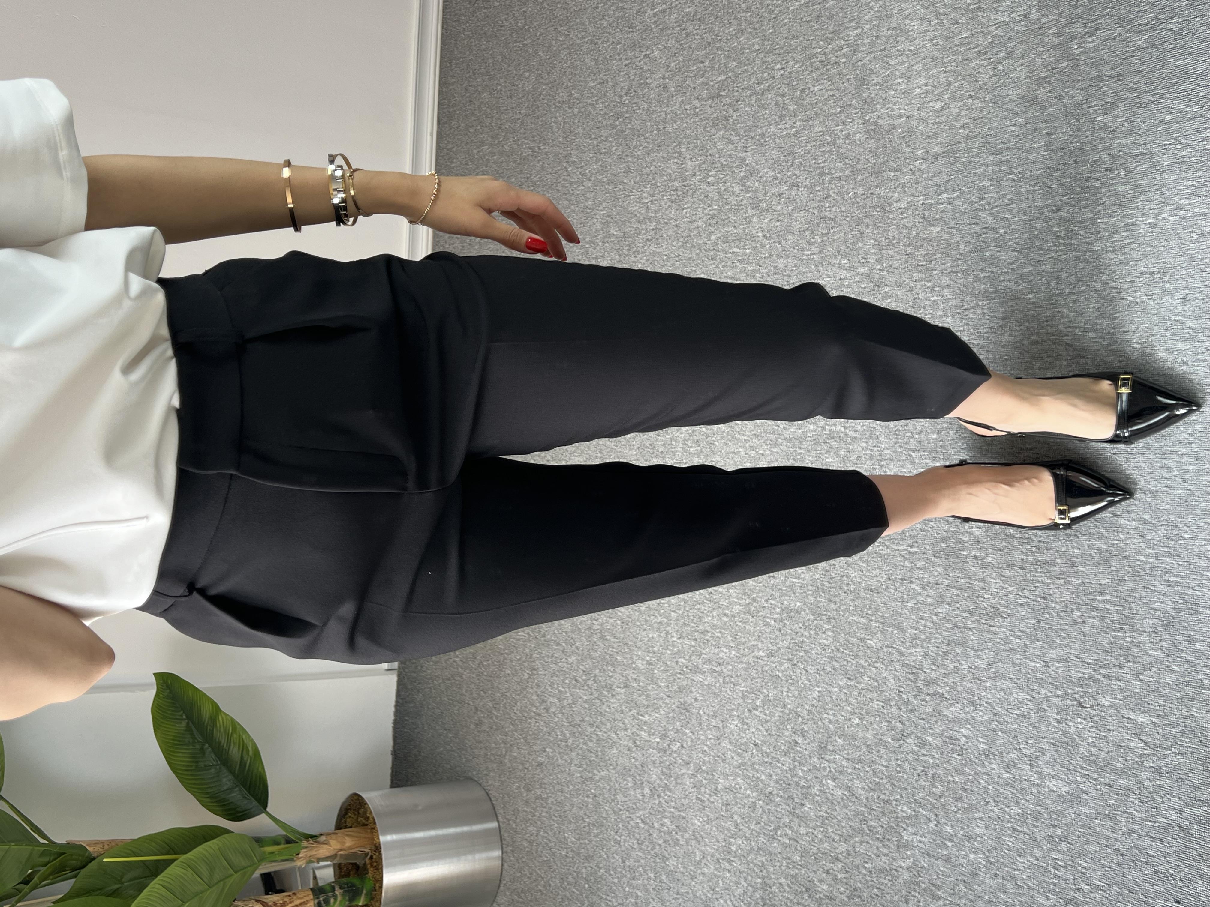 Siyah Dar Paça Kumaş Pantolon