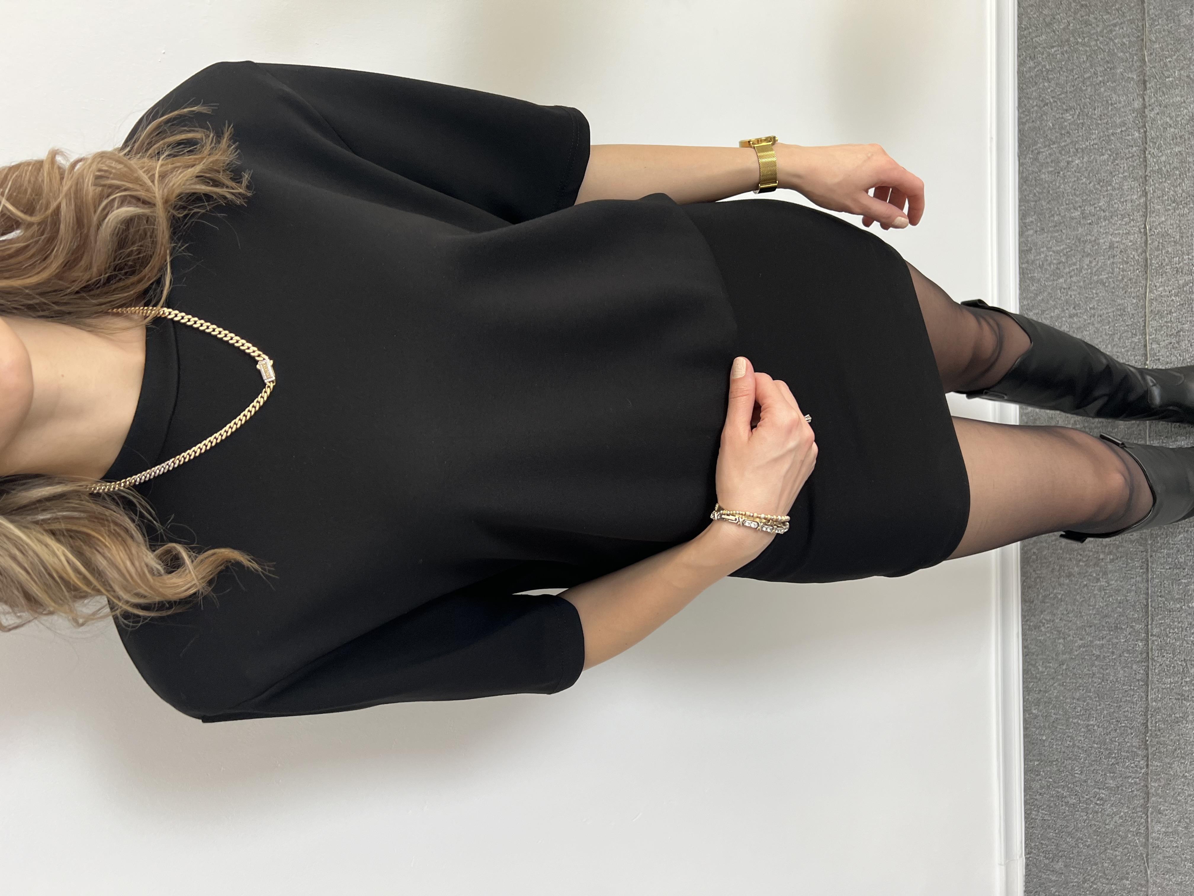 Vatkalı T-shirt Siyah Elbise