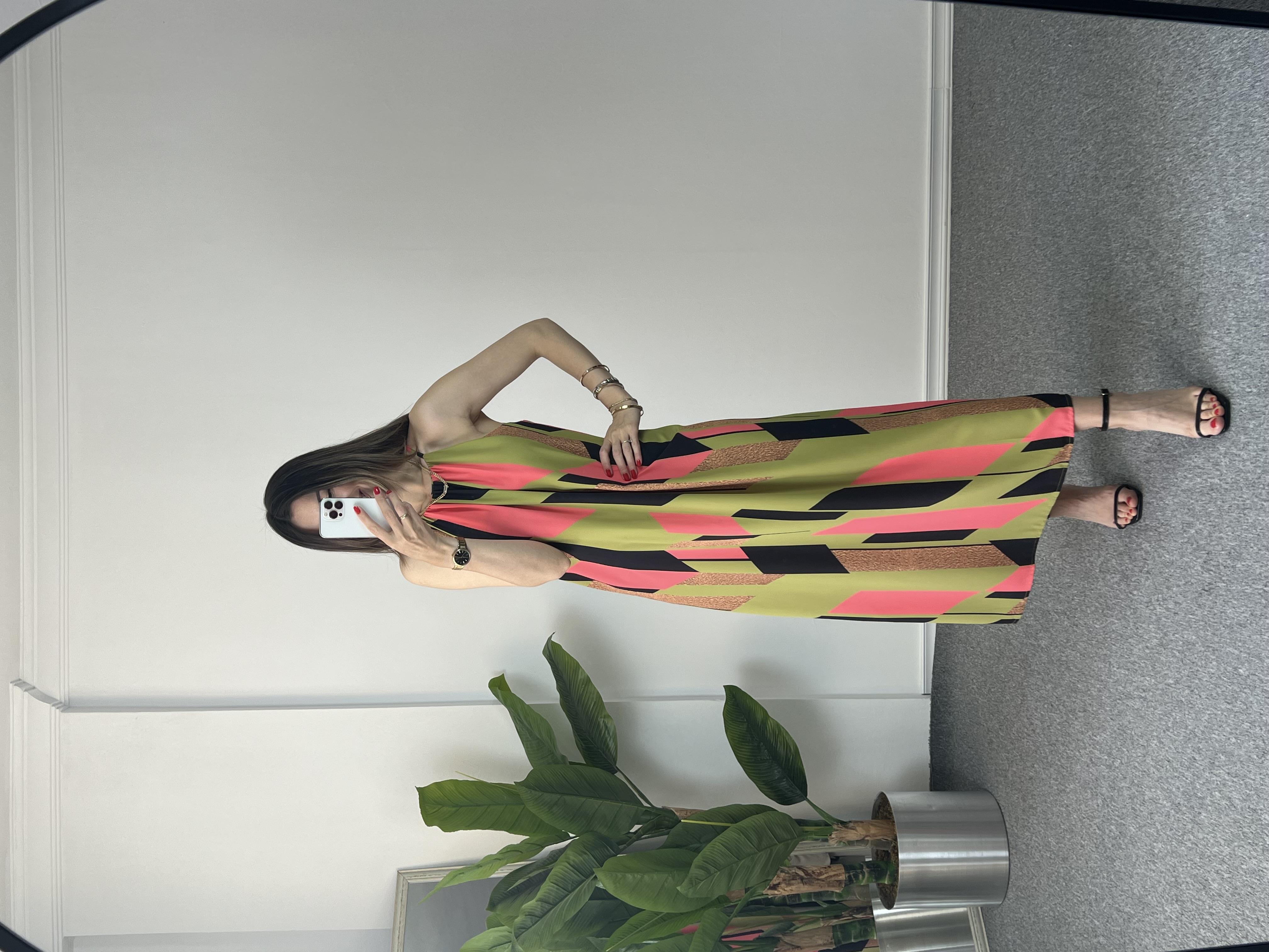 Yeşil Pembe Desenli Midi Boy Elbise