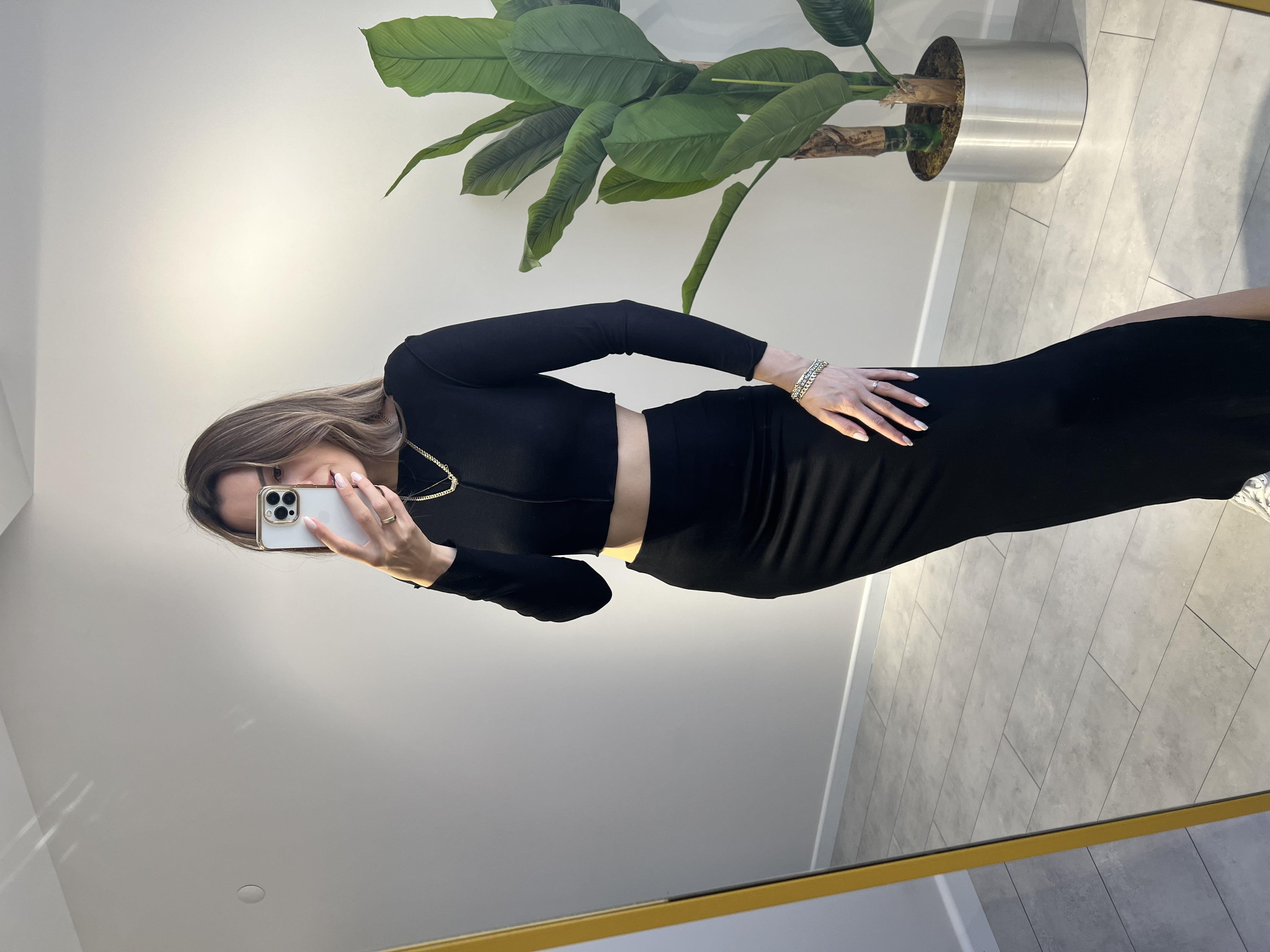 Yumuşak Doku Crop Siyah Takım
