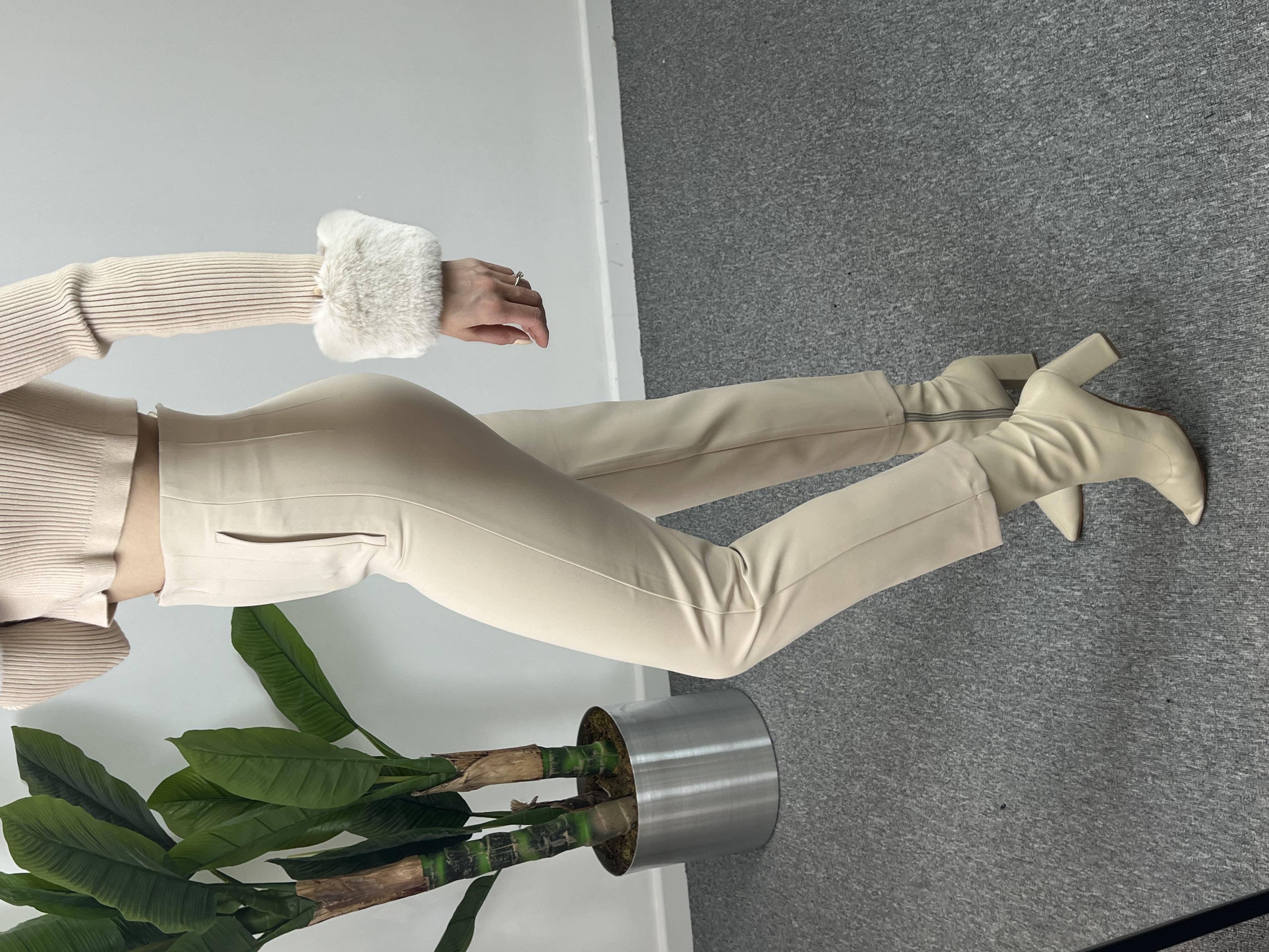 ZR Model Krem Kumaş Pantolon