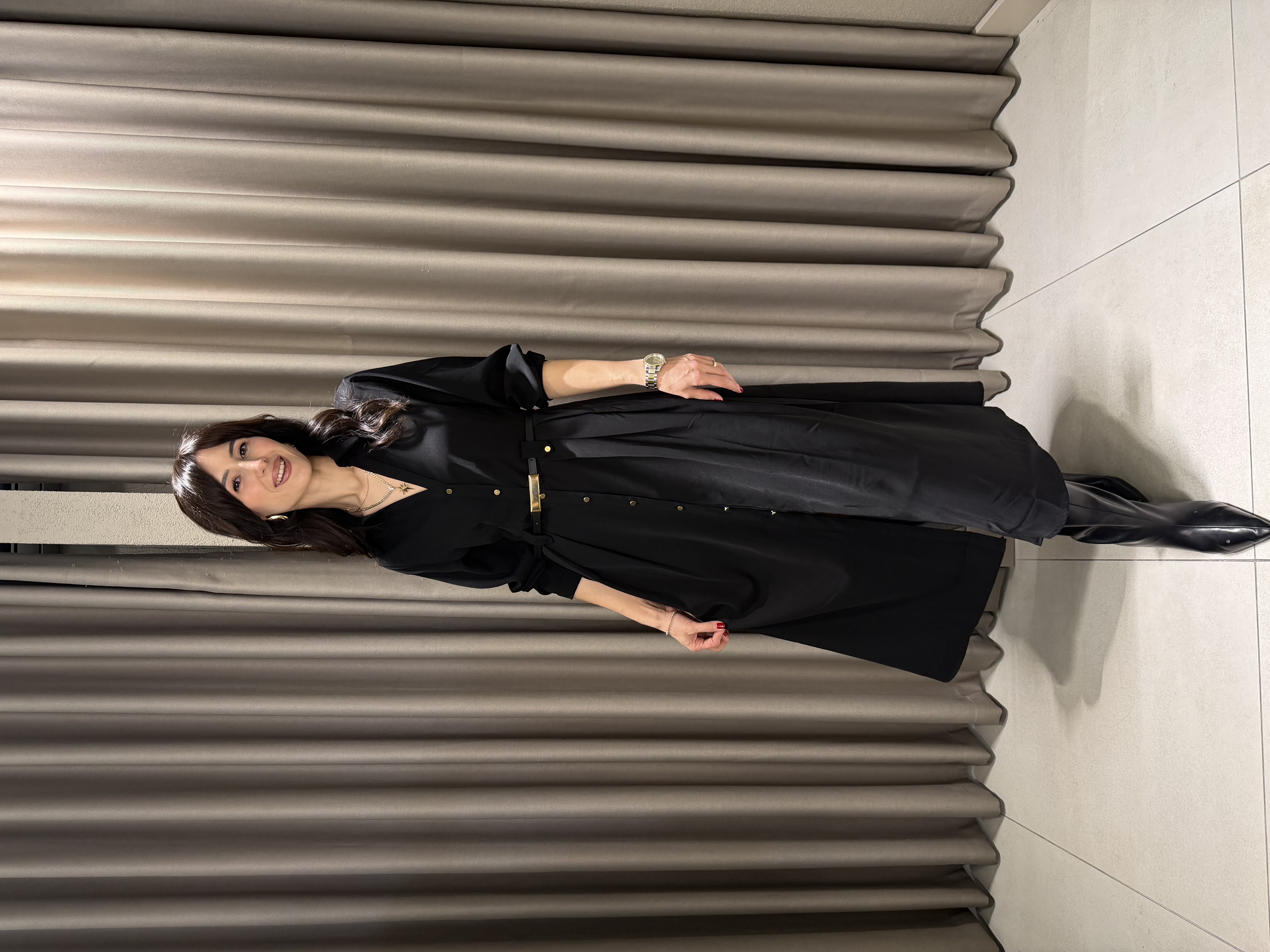 ZR MODEL TENSEL MİDİ BOY DÜĞMELİ ELBİSE SİYAH