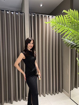 ASKILI BELİ BÜZGÜLÜ ELBİSE SİYAH