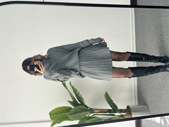 Balıkçı Yaka Etekli Triko Gri Takım