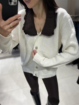 Bebe Yaka Ekru Hırka