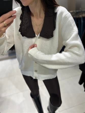 Bebe Yaka Ekru Hırka