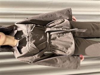 BELİ KUŞAKLI JEAN TAKIM KAHVE