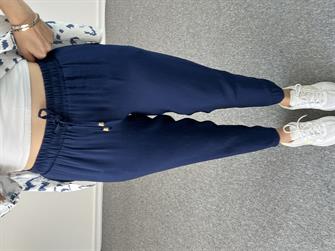 Beli Lastikli Lacivert Tensel Pantolon