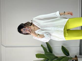 Beyaz Pamuklu Gömlek 