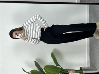 Bisiklet Yaka Çizgili Yumoş Triko