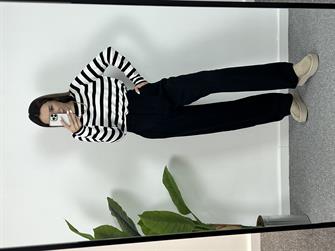 Bisiklet Yaka Siyah Beyaz Çizgili Yumoş Triko