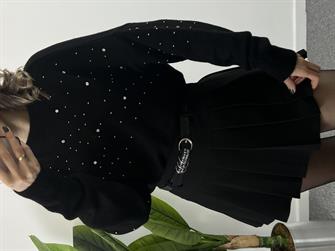 Bisiklet Yaka Siyah Taşlı Kazak