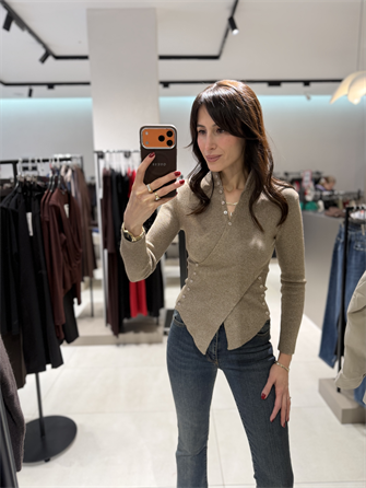 ÇAPRAZ DÜĞMELİ TRİKO VİZON